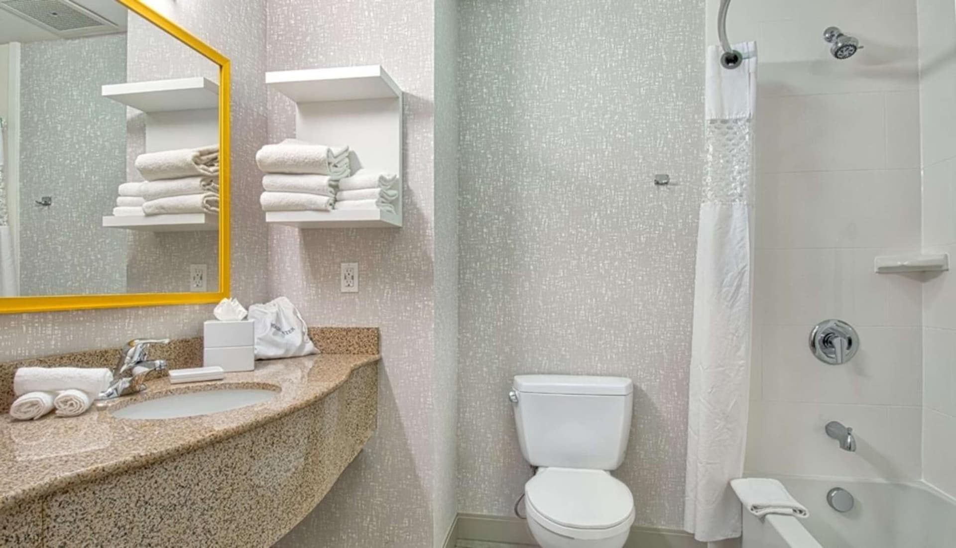 Hampton Inn & Suites by Hilton Hemet Menifee Murrieta gallery photo in Hemet, CA — image 20