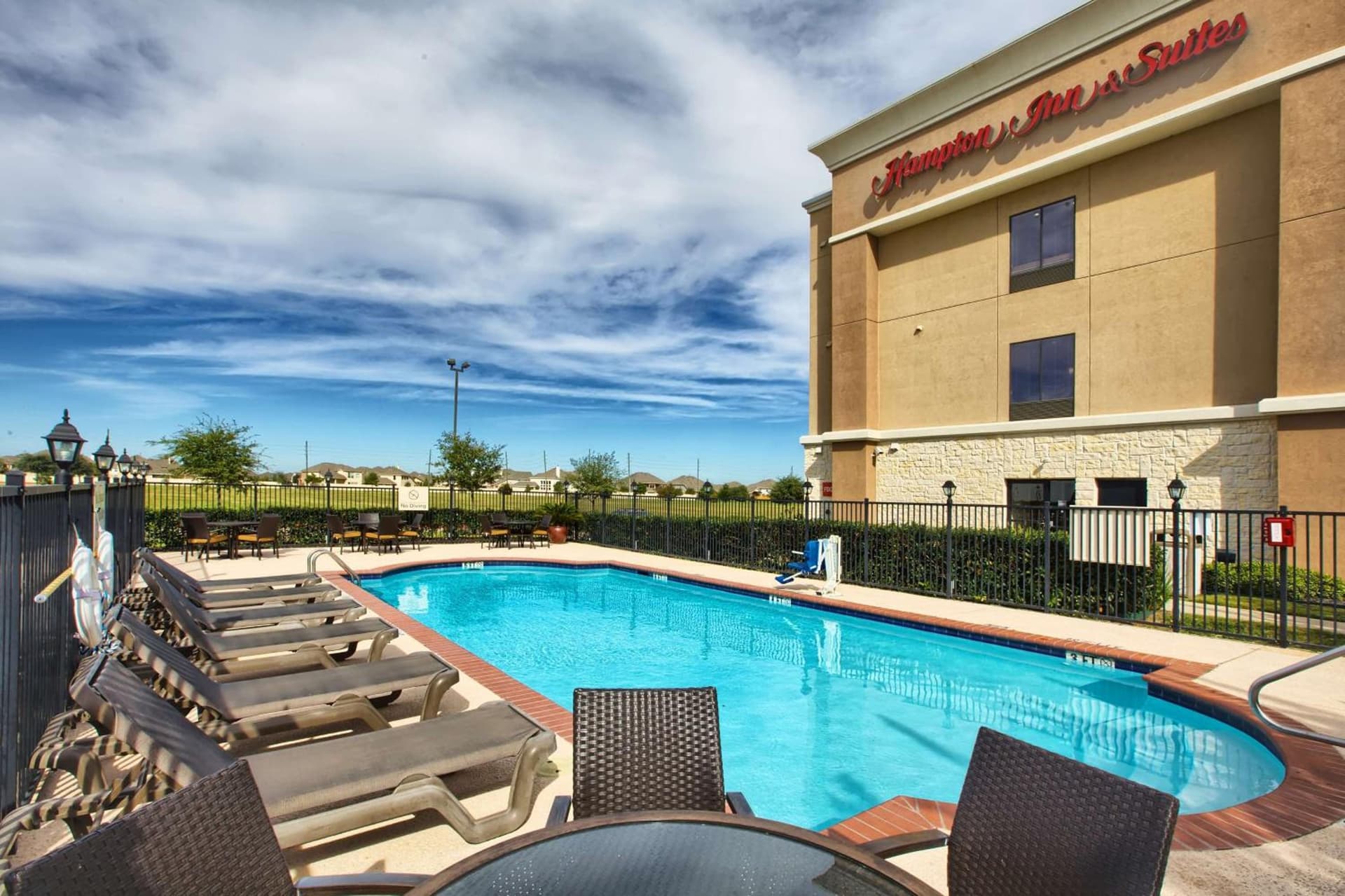 Hampton Inn & Suites Houston Rosenberg gallery photo in Rosenberg, TX — image 21
