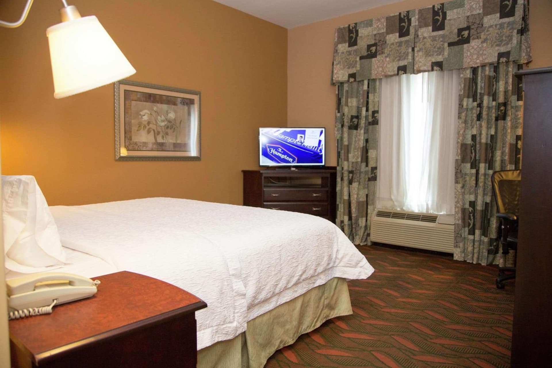 Hampton Inn & Suites Houston Rosenberg interior in Rosenberg, TX — gallery photo 2