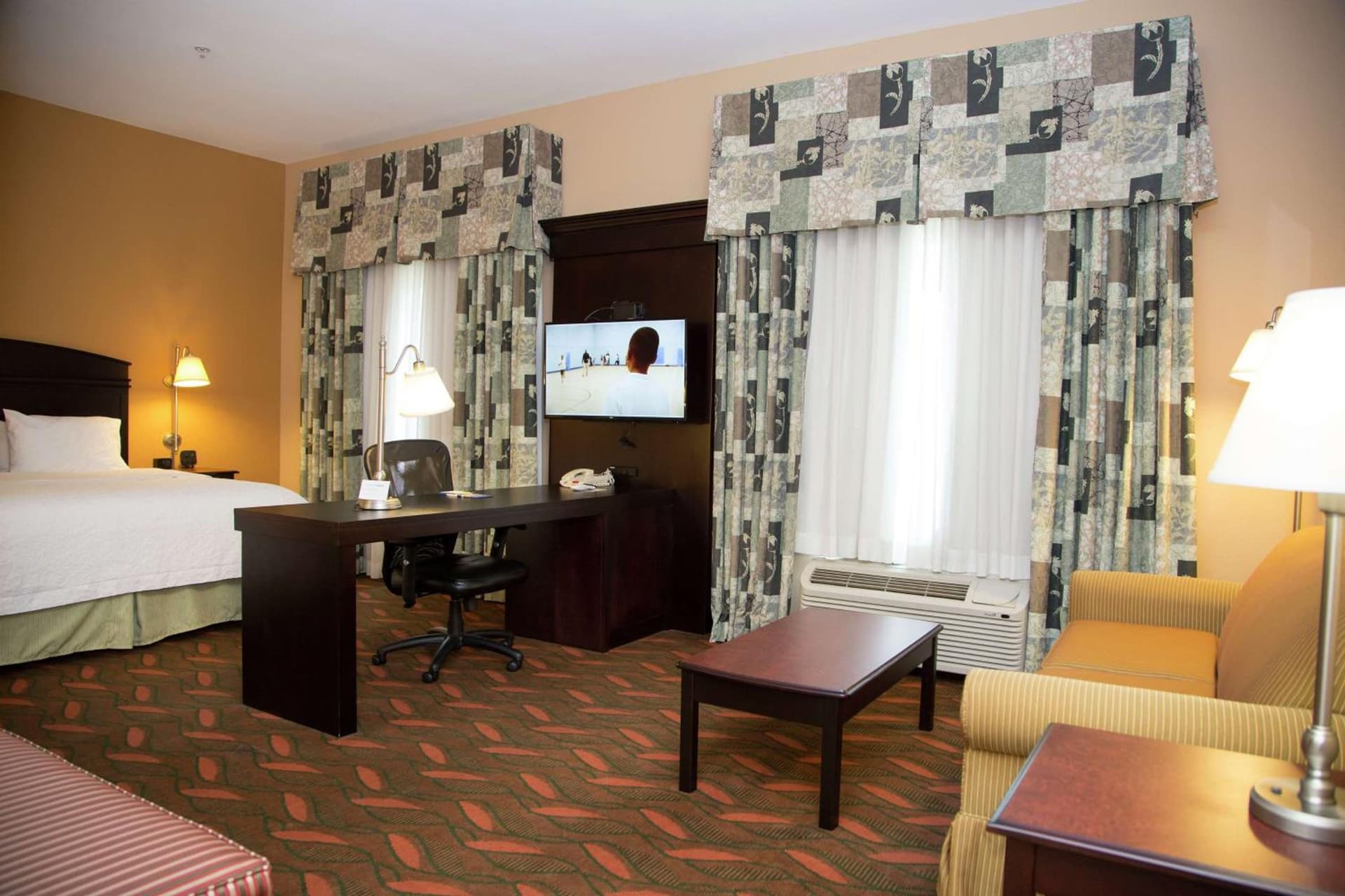 Hampton Inn & Suites Houston Rosenberg gallery photo in Rosenberg, TX — image 13