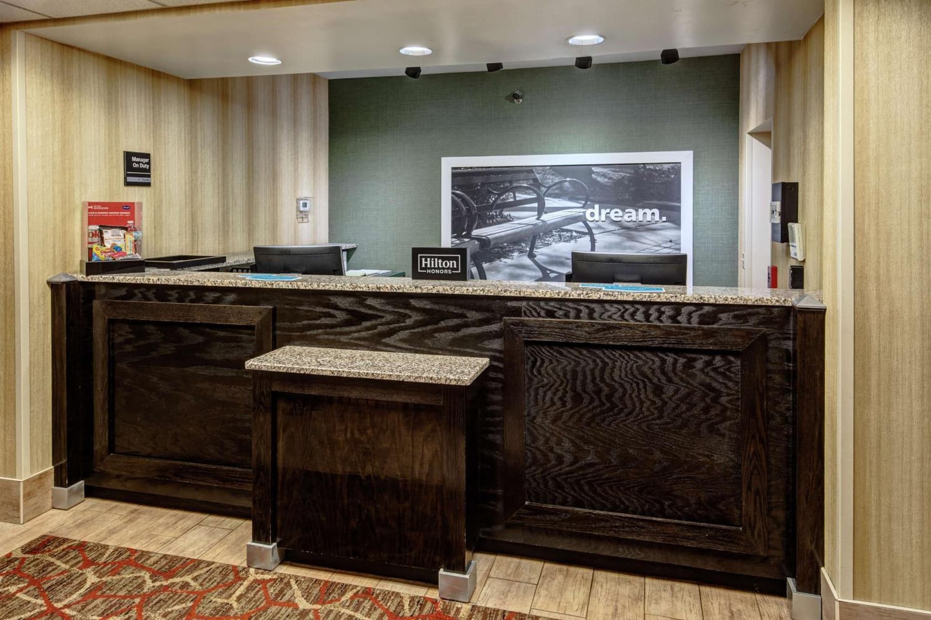 Hampton Inn Ashland interior in Ashland, KY — gallery photo 2