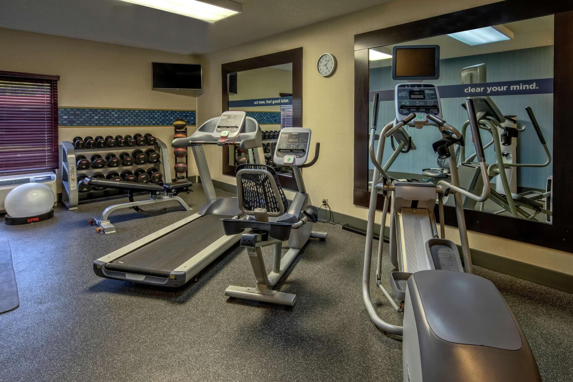 Hampton Inn Ashland gallery photo in Ashland, KY — image 18