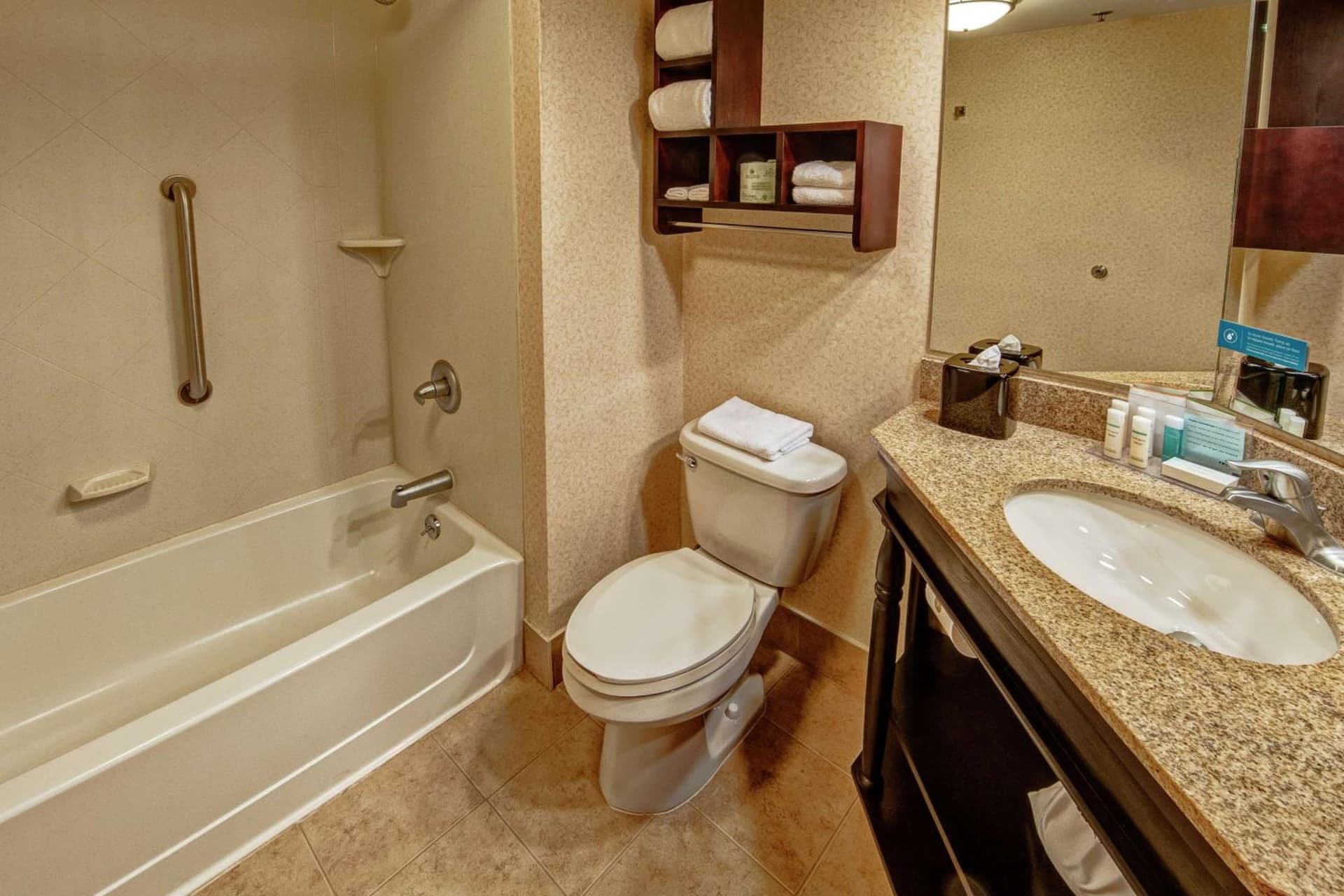 Hampton Inn Ashland gallery photo in Ashland, KY — image 15