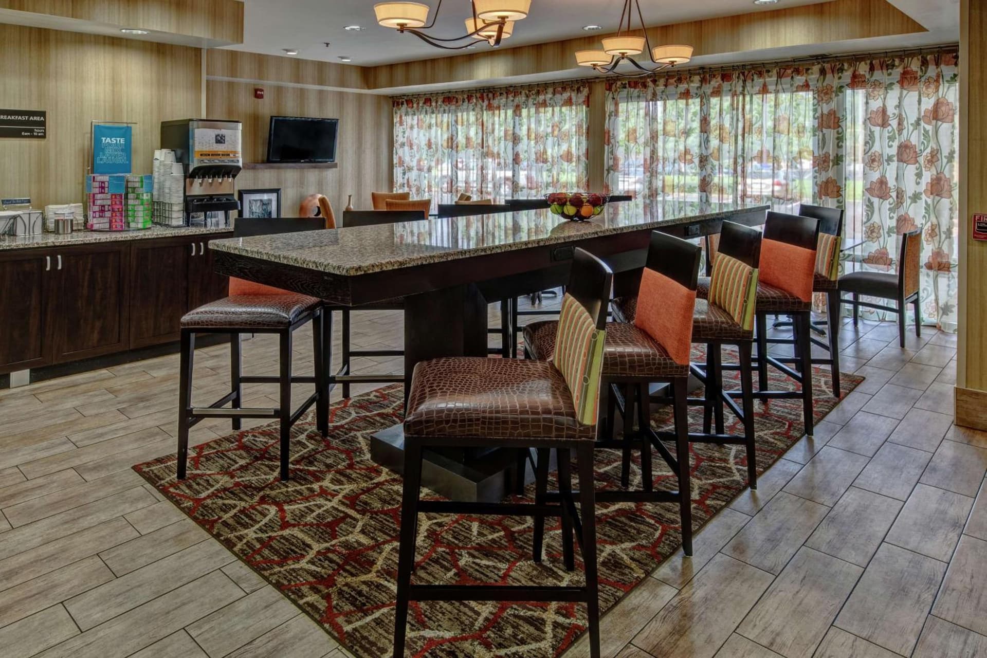 Hampton Inn Ashland gallery photo in Ashland, KY — image 11