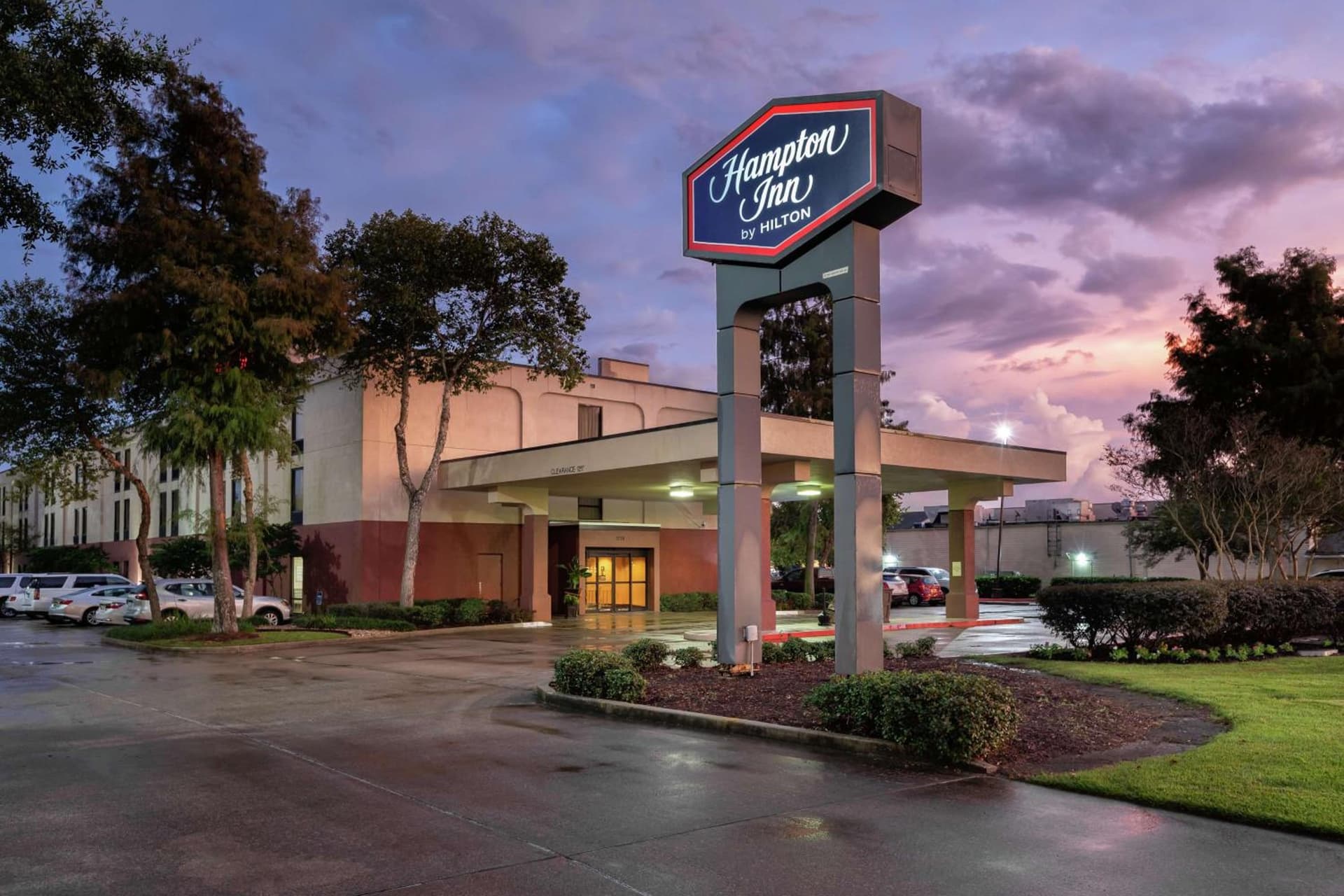 Hampton Inn Houma featured exterior or lobby in Houma, LA — similar hotel