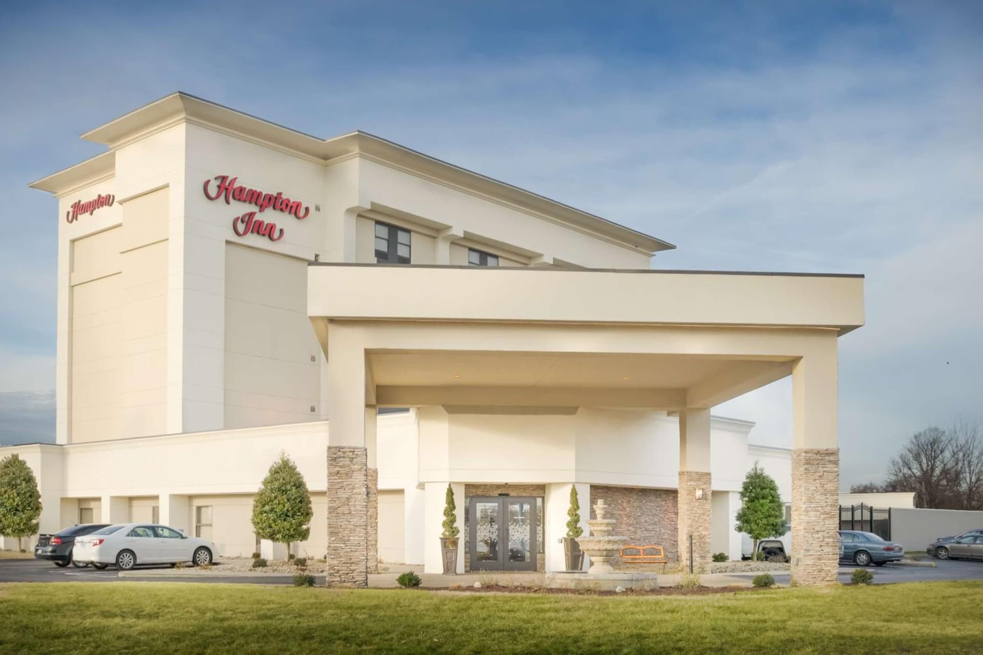 Hampton Inn Terre Haute interior in Terre Haute, IN — gallery photo 2