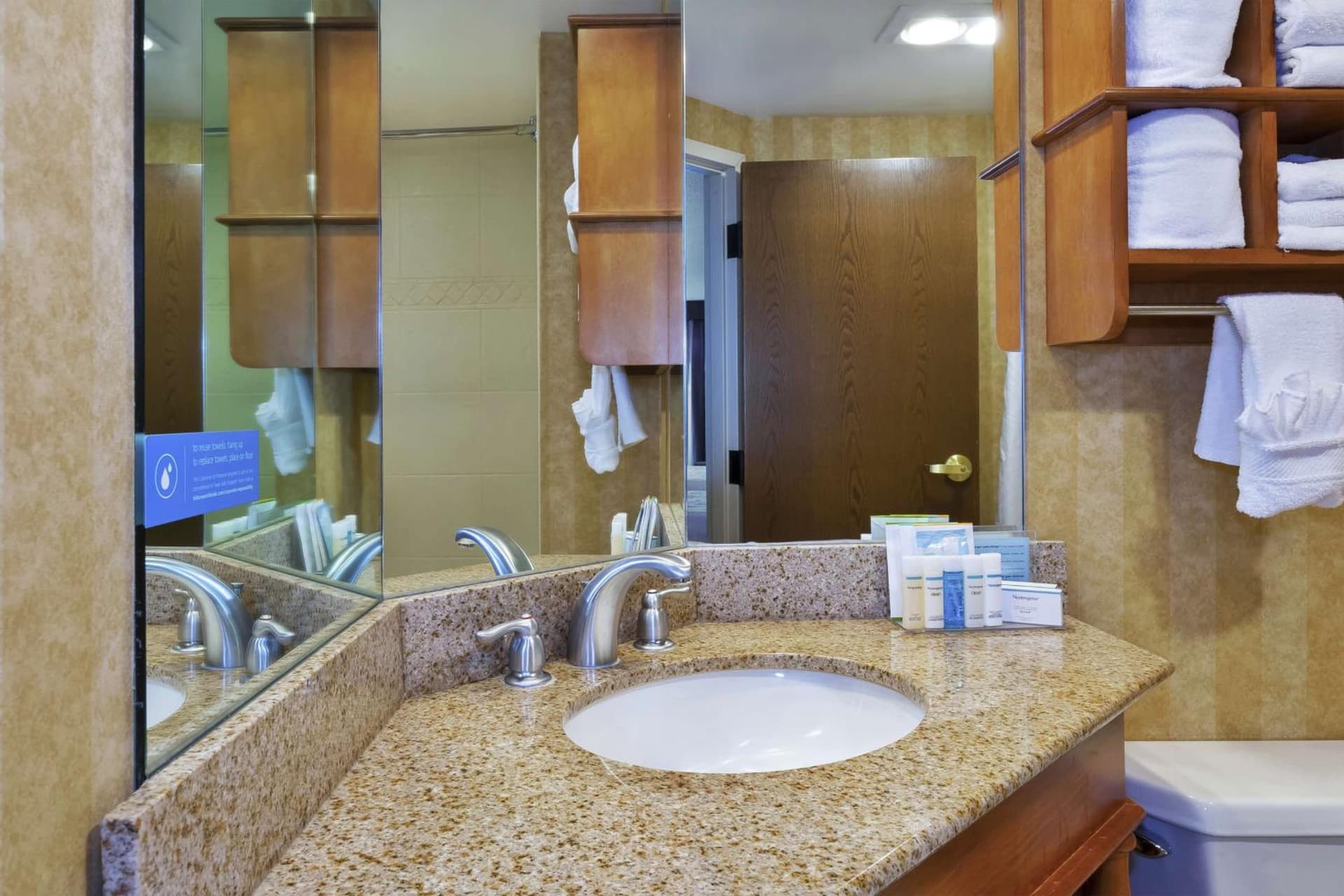 Country Inn & Suites by Radisson, Idaho Falls at the Mall gallery photo in Idaho Falls, ID — image 31