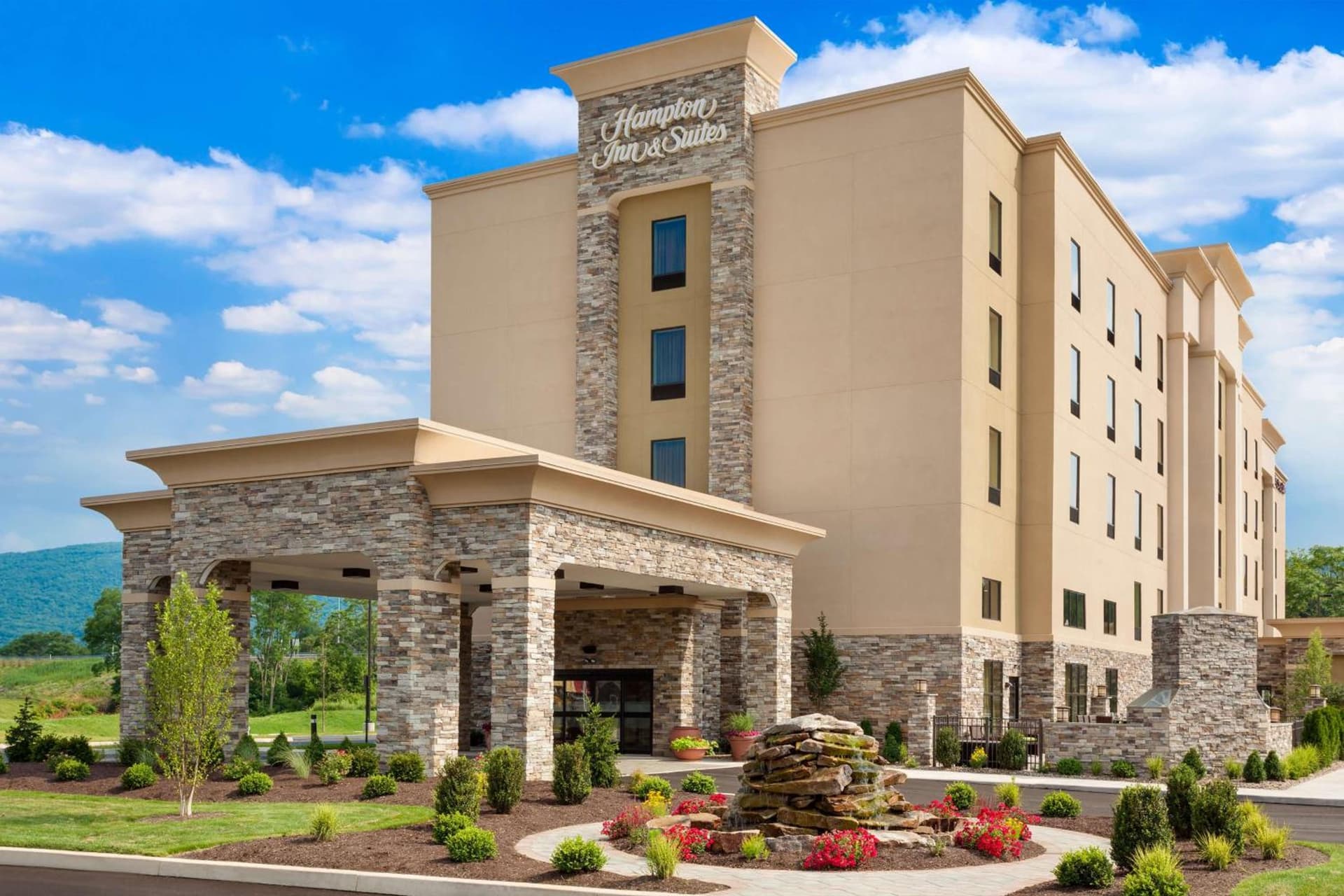 Hampton Inn & Suites Williamsport - Faxon Exit — hotel in Williamsport, Pennsylvania