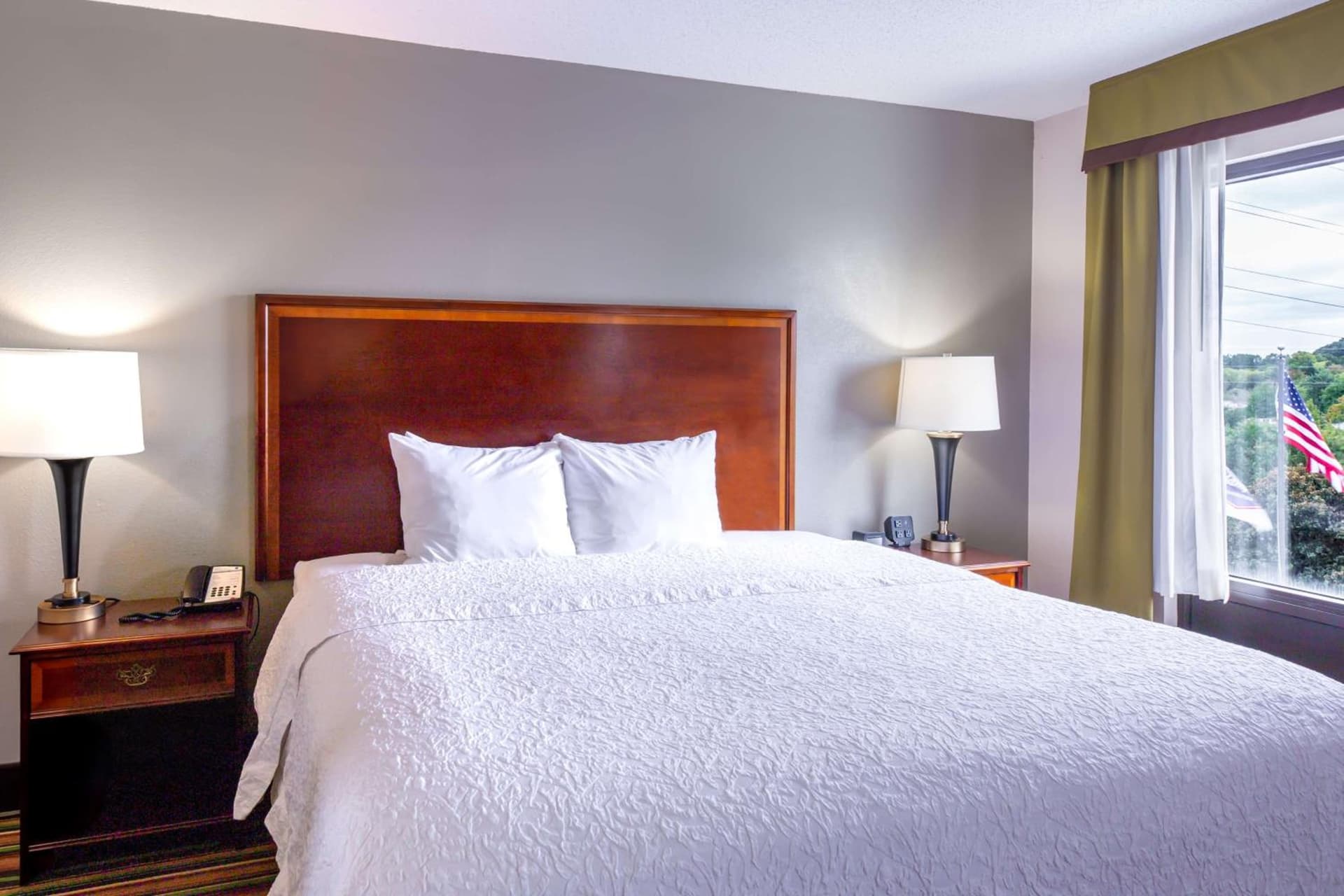Hampton Inn Winston-Salem Hanes Mall gallery photo in Winston-Salem, NC — image 35