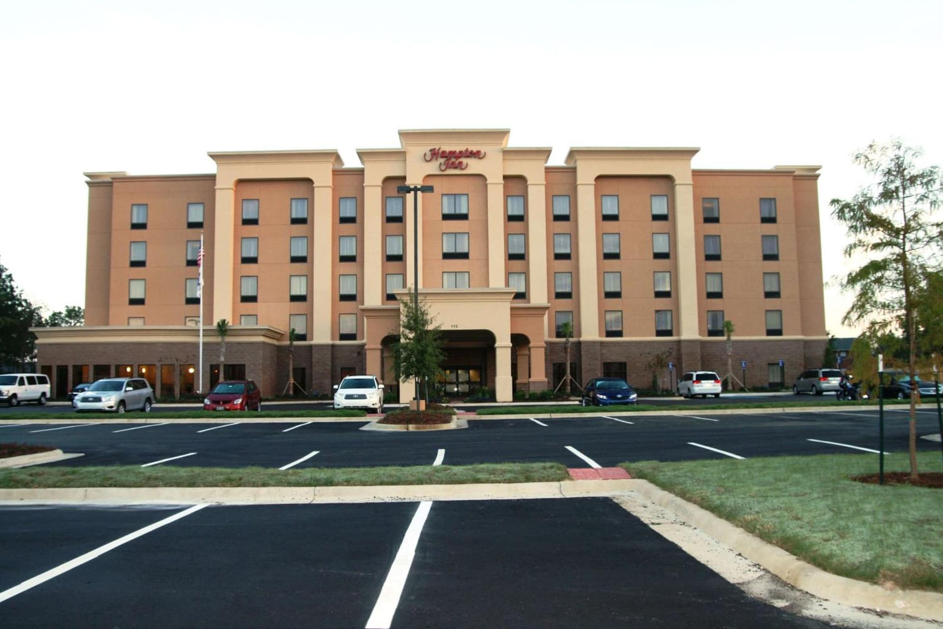 Hampton Inn Jackson/Flowood - Airport Area MS featured exterior or lobby in Luckney, MS — similar hotel
