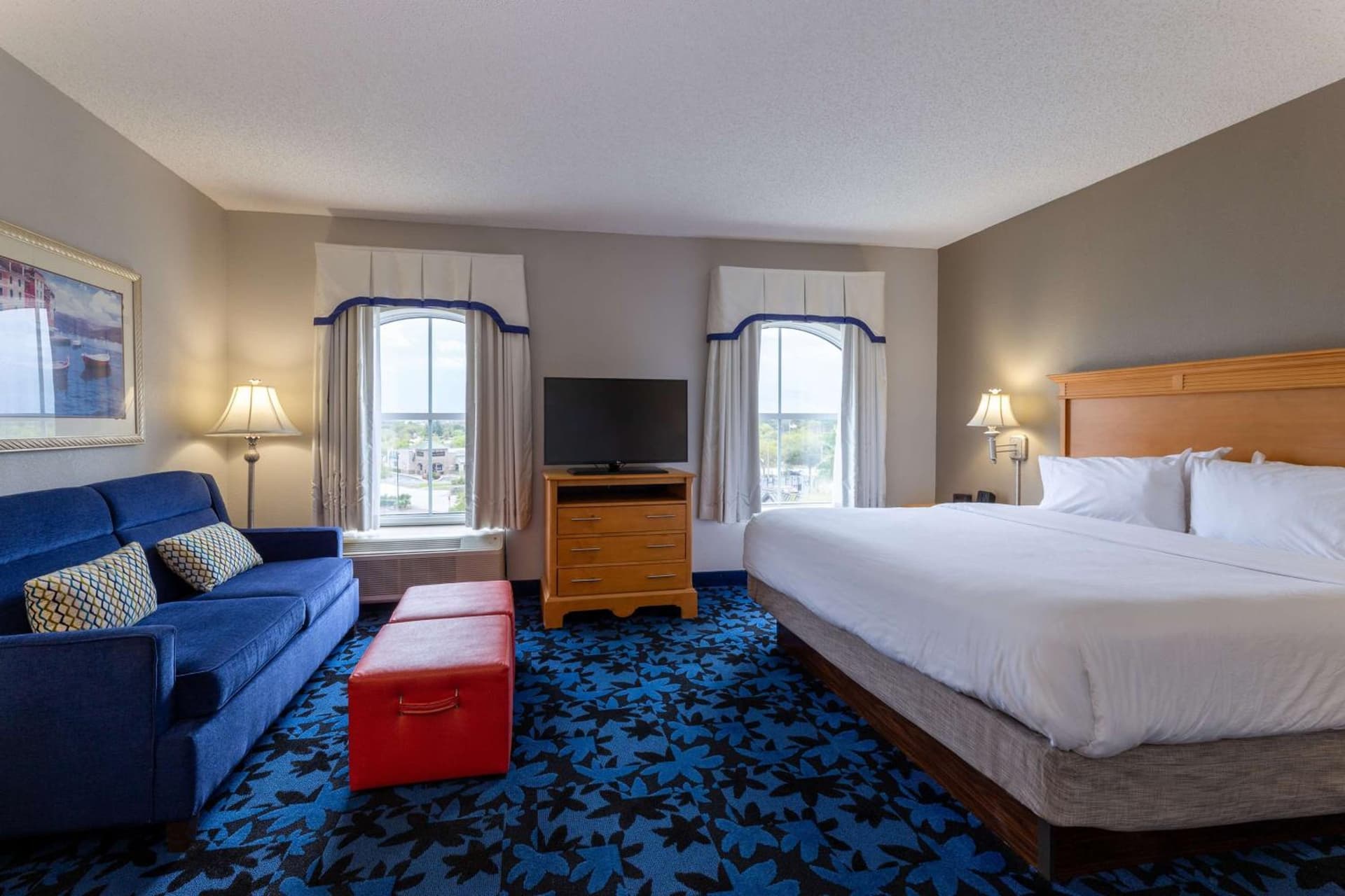 Hampton Inn & Suites Jacksonville Deerwood Park gallery photo in Jacksonville, FL — image 61