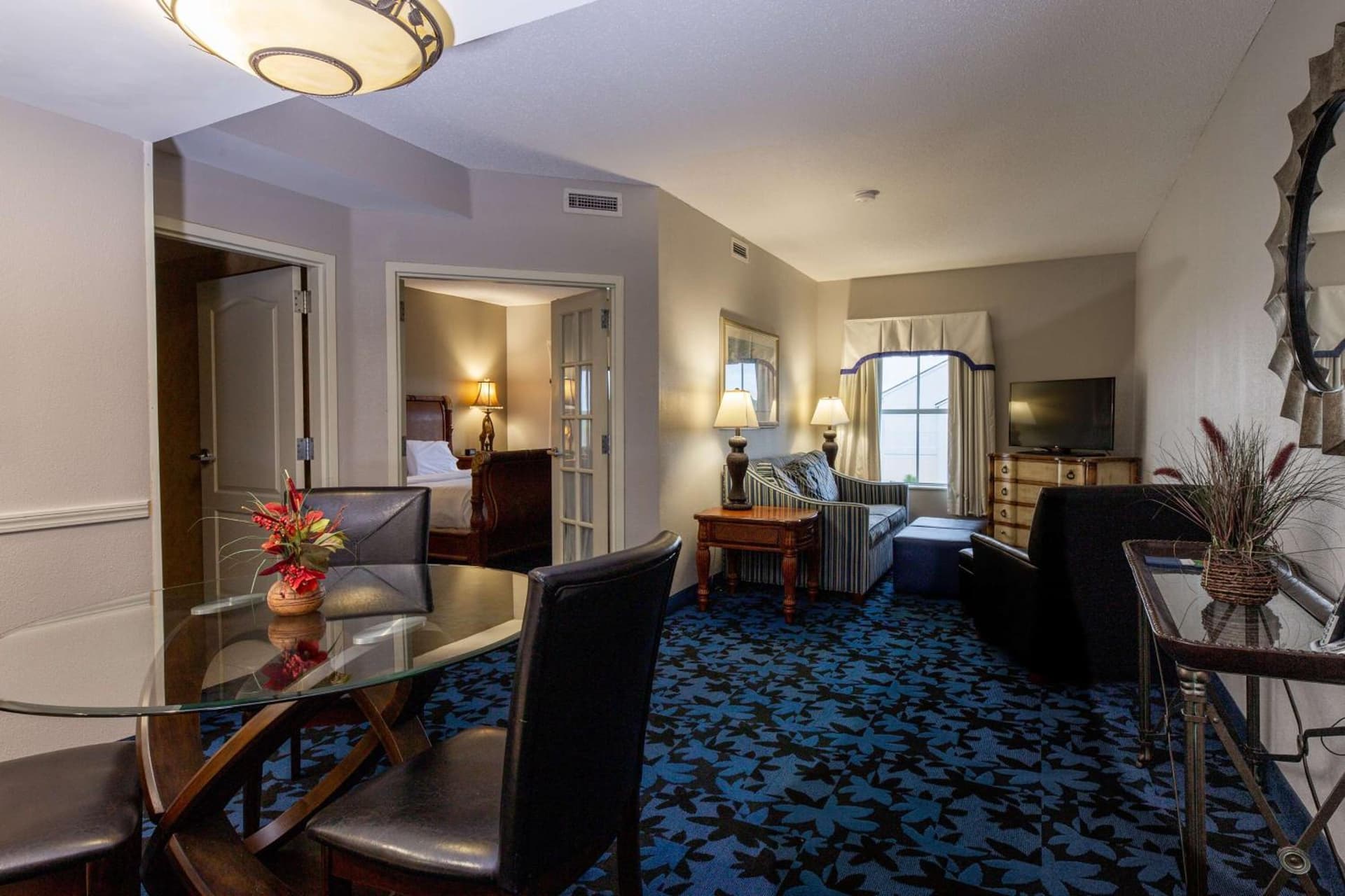 Hampton Inn & Suites Jacksonville Deerwood Park gallery photo in Jacksonville, FL — image 26