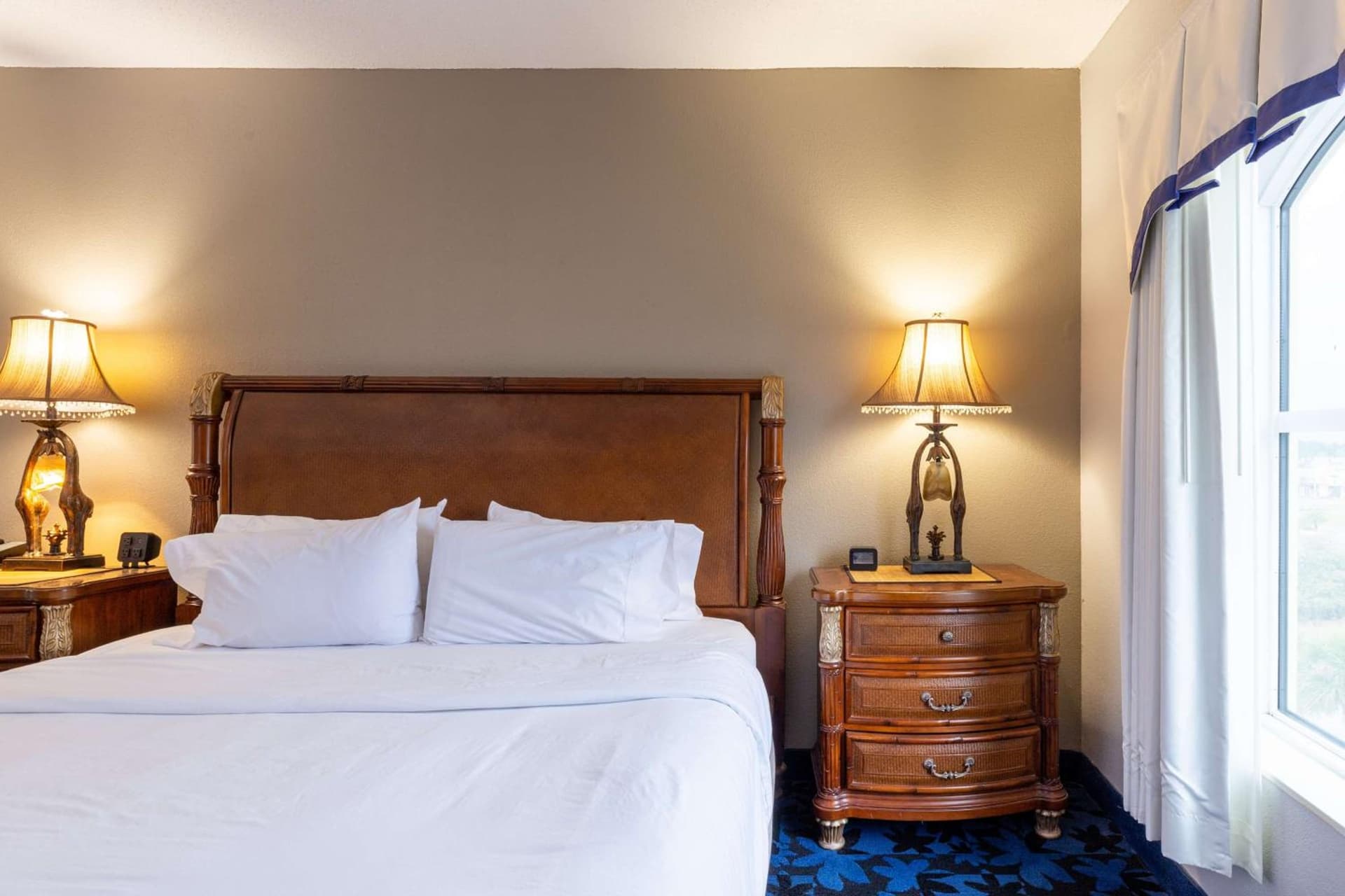 Hampton Inn & Suites Jacksonville Deerwood Park gallery photo in Jacksonville, FL — image 55