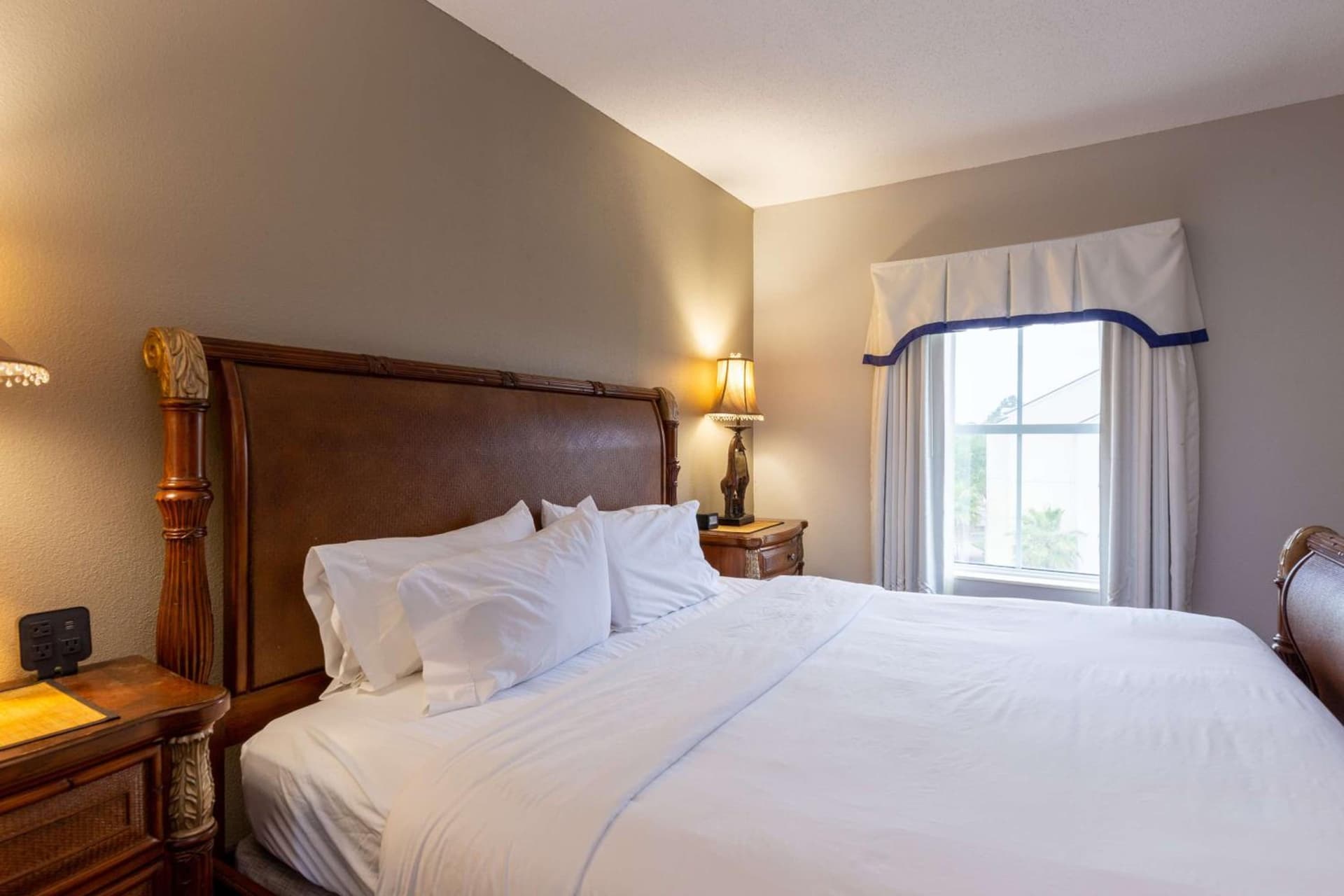 Hampton Inn & Suites Jacksonville Deerwood Park gallery photo in Jacksonville, FL — image 63