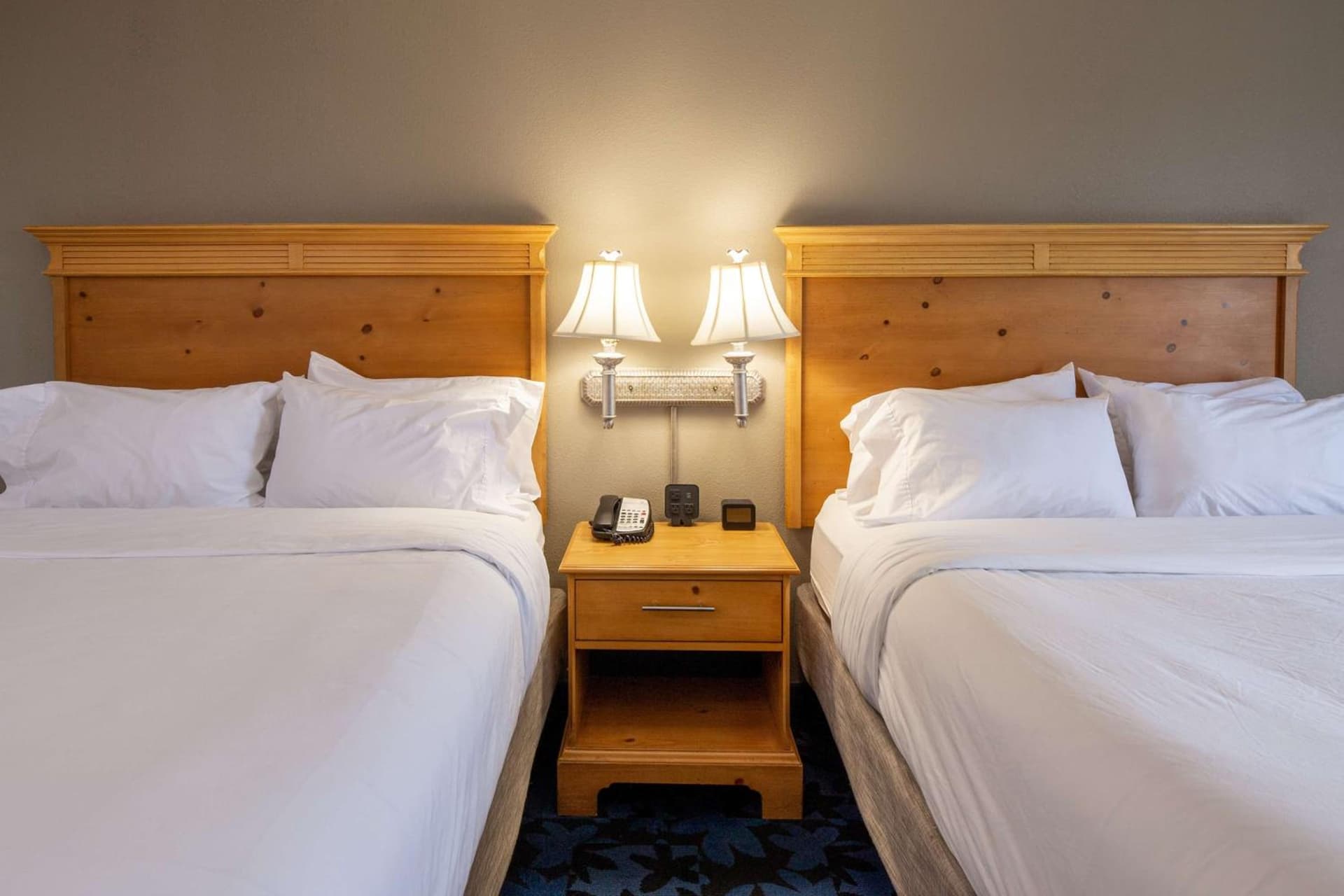 Hampton Inn & Suites Jacksonville Deerwood Park gallery photo in Jacksonville, FL — image 9