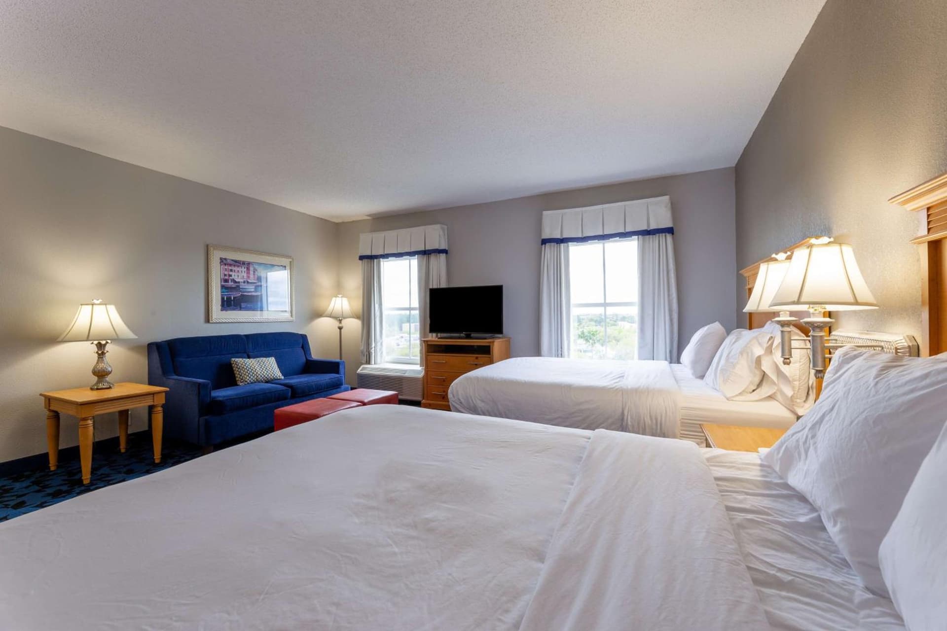 Hampton Inn & Suites Jacksonville Deerwood Park gallery photo in Jacksonville, FL — image 52