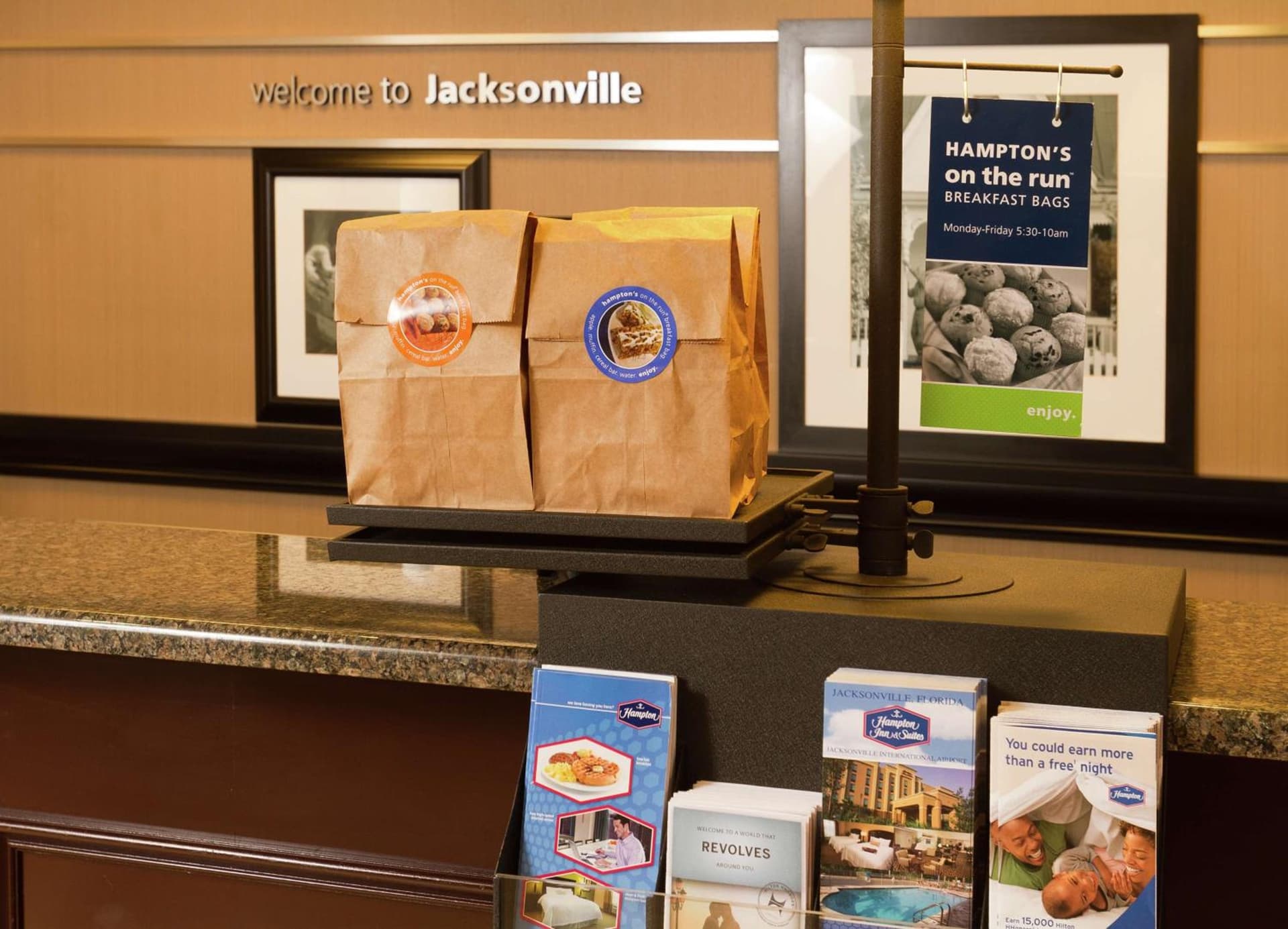 Hampton Inn & Suites Jacksonville-Airport gallery photo in Jacksonville, FL — image 46