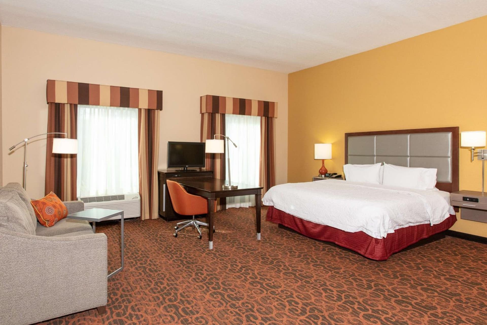 Hampton Inn & Suites Jacksonville-Airport gallery photo in Jacksonville, FL — image 9