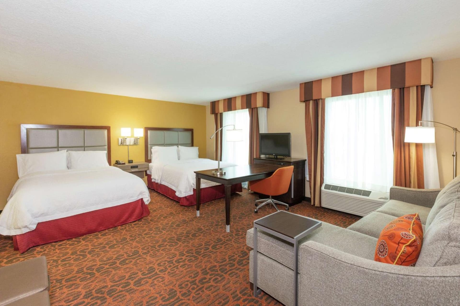 Hampton Inn & Suites Jacksonville-Airport property views in Jacksonville, FL — gallery photo 3