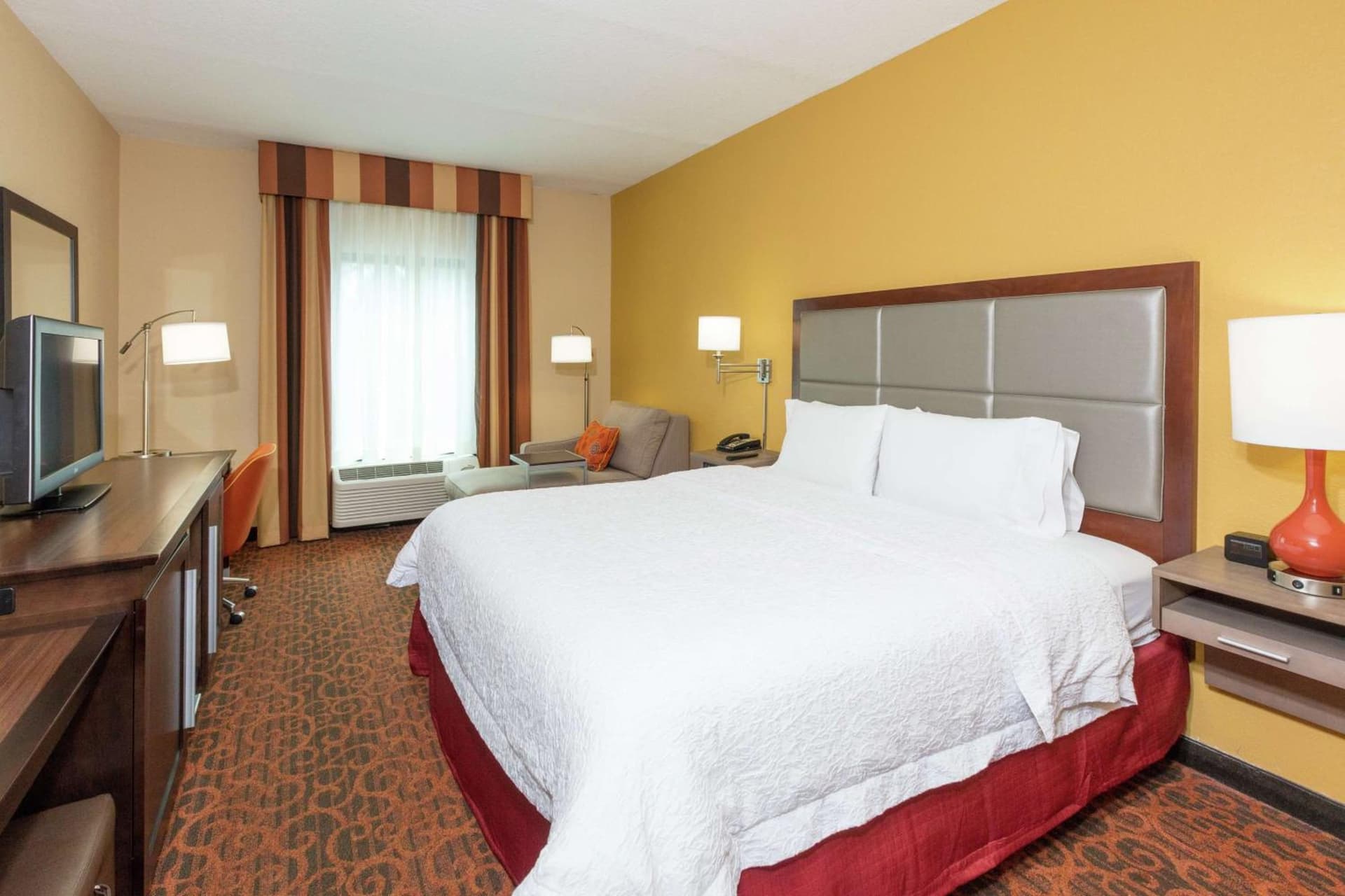 Hampton Inn & Suites Jacksonville-Airport gallery photo in Jacksonville, FL — image 4