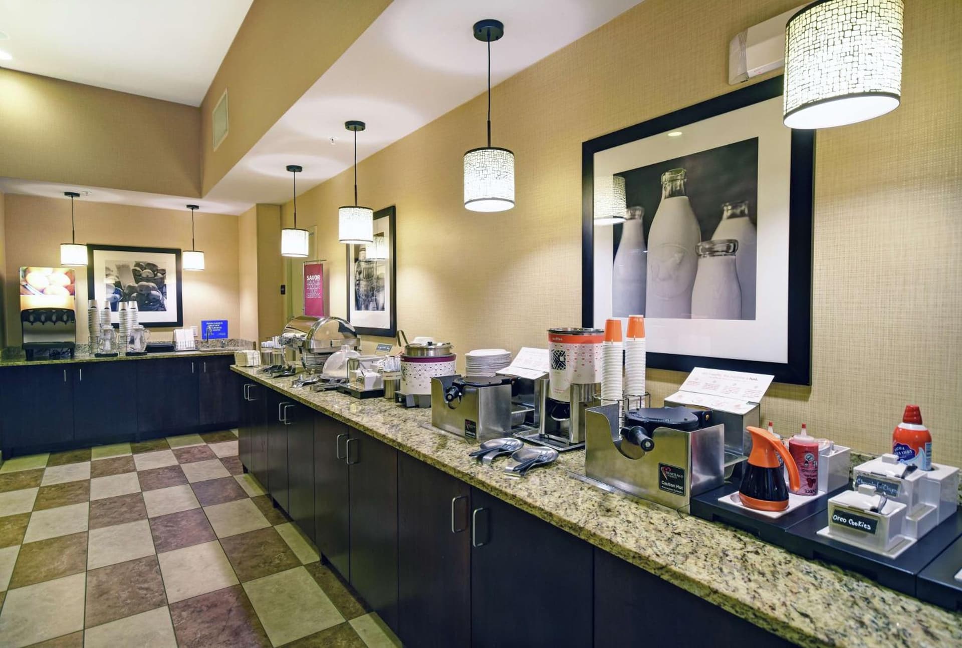 Hampton Inn Beloit gallery photo in Beloit, WI — image 40