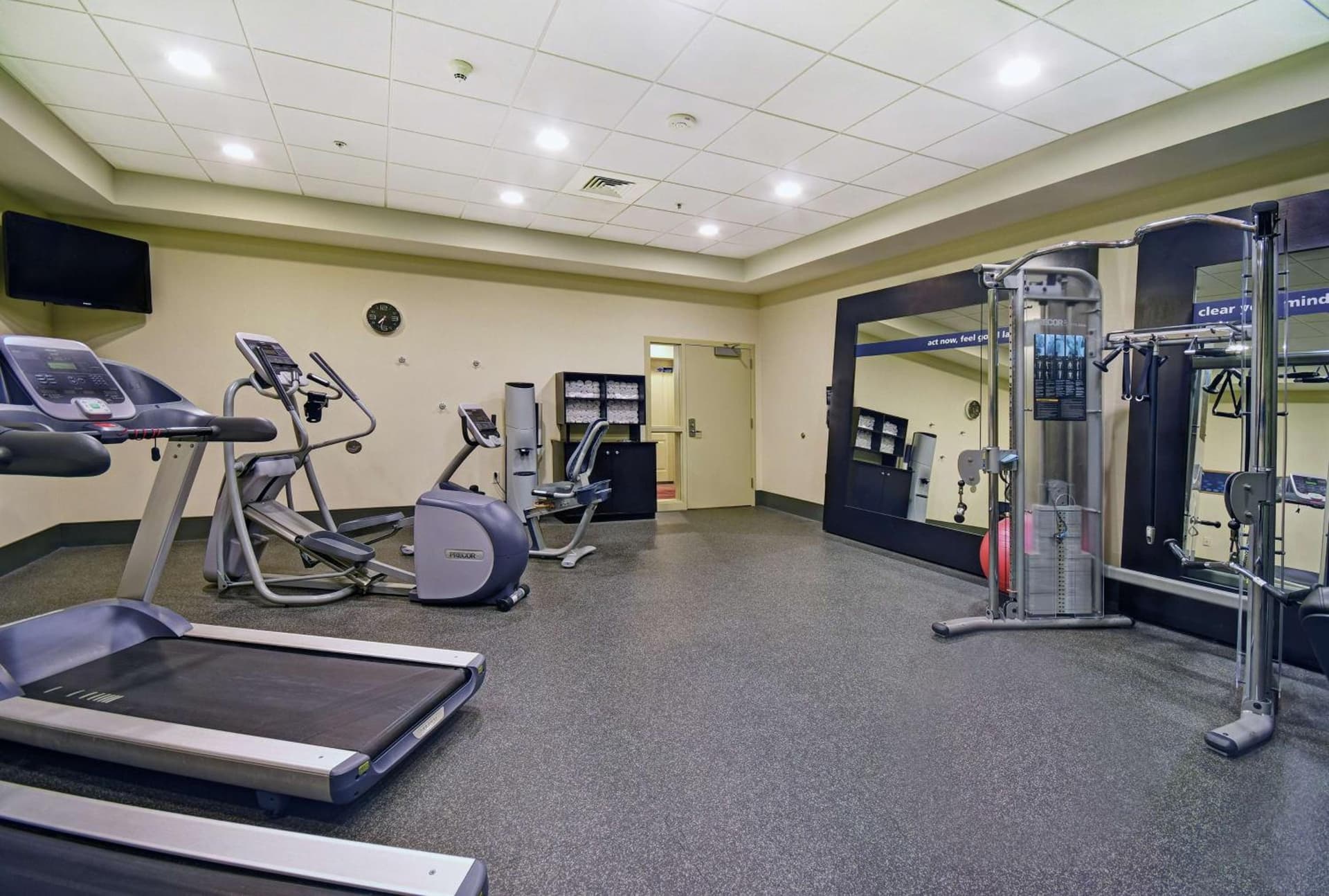 Hampton Inn Beloit gallery photo in Beloit, WI — image 13