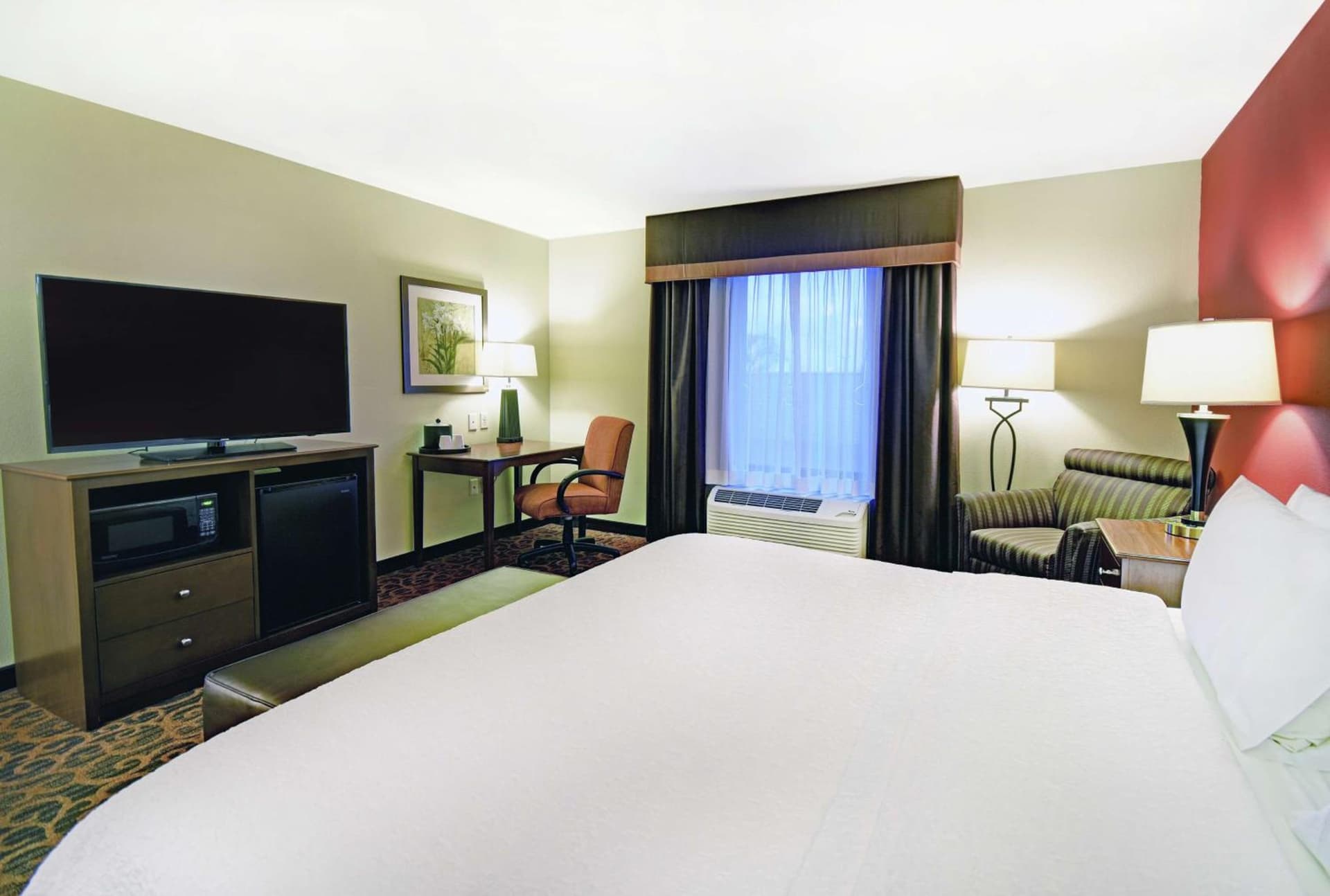 Hampton Inn Beloit gallery photo in Beloit, WI — image 37