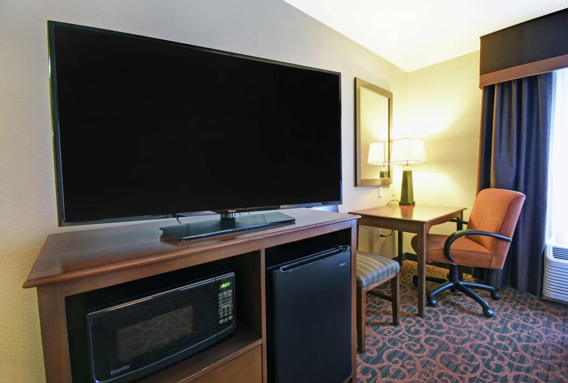 Hampton Inn Beloit gallery photo in Beloit, WI — image 32