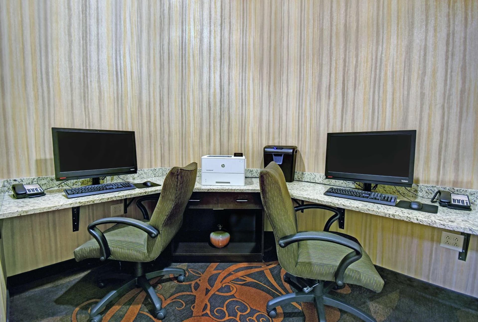 Hampton Inn Beloit gallery photo in Beloit, WI — image 34