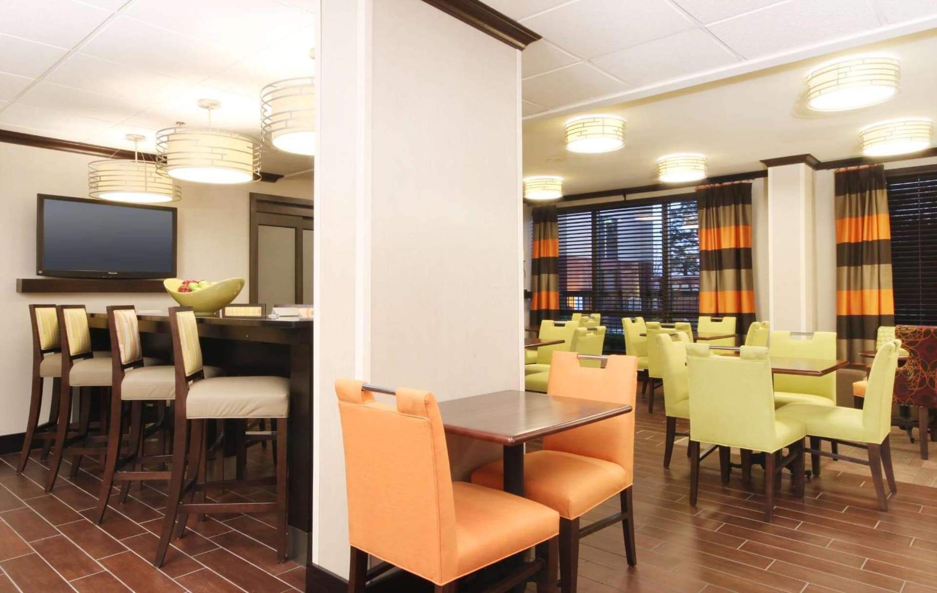 Hampton Inn Overland Park property views in Overland Park, KS — gallery photo 3