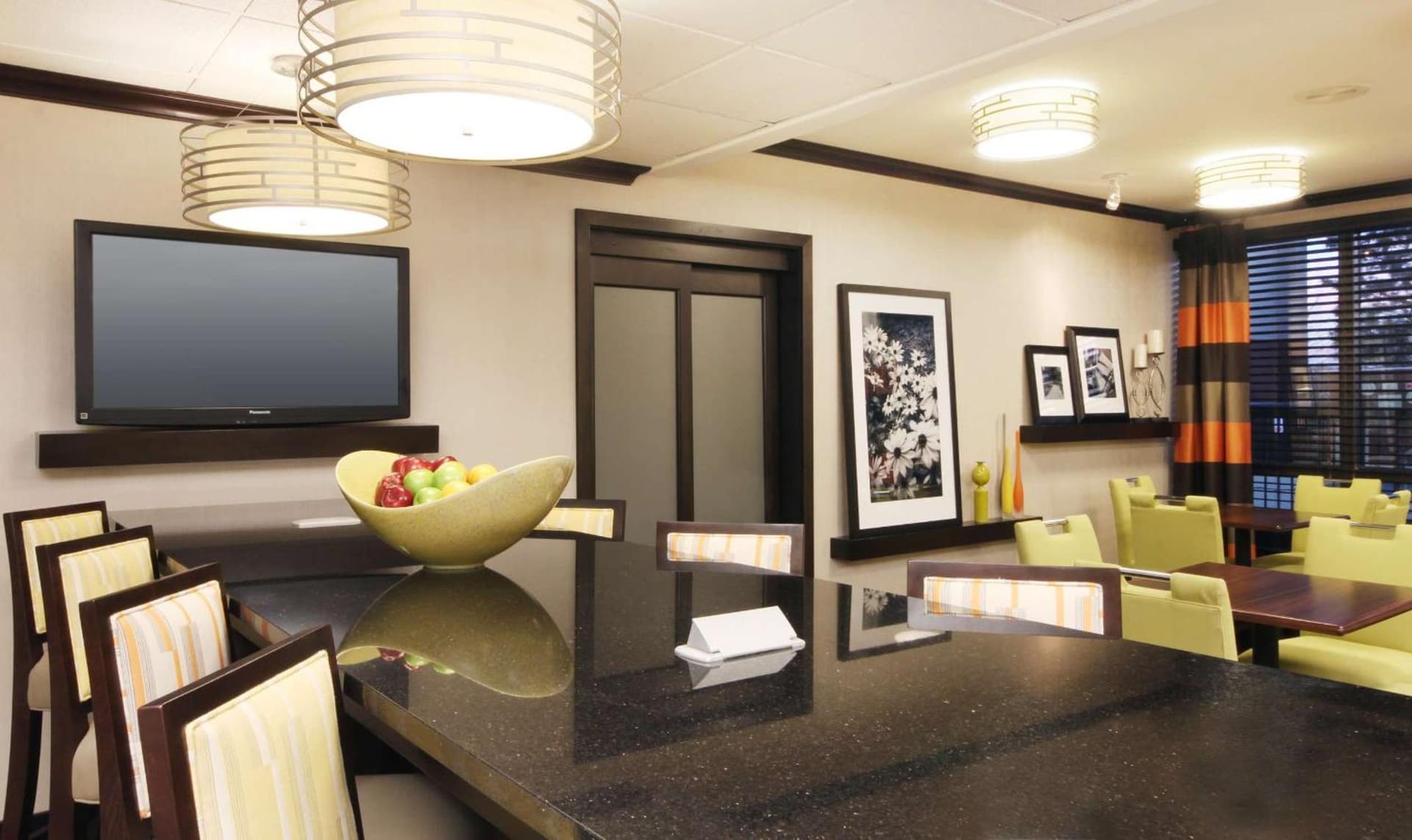 Hampton Inn Overland Park gallery photo in Overland Park, KS — image 6