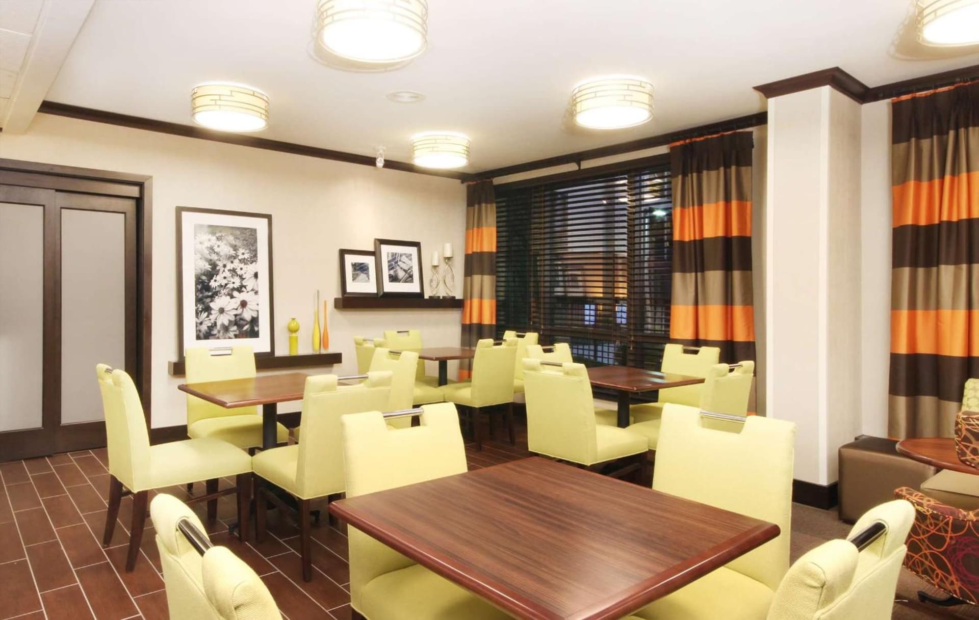 Hampton Inn Overland Park gallery photo in Overland Park, KS — image 37