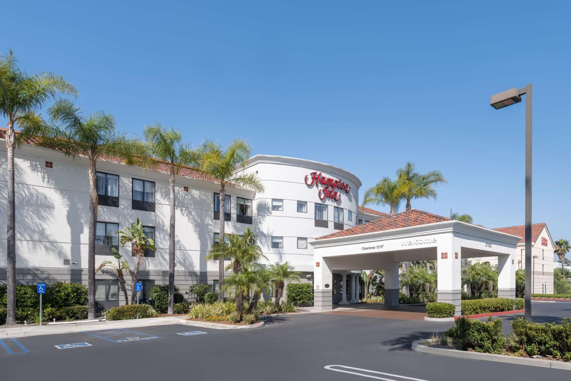 Hampton Inn by Hilton Irvine East - Lake Forest featured exterior or lobby in Foothill Ranch, CA — similar hotel