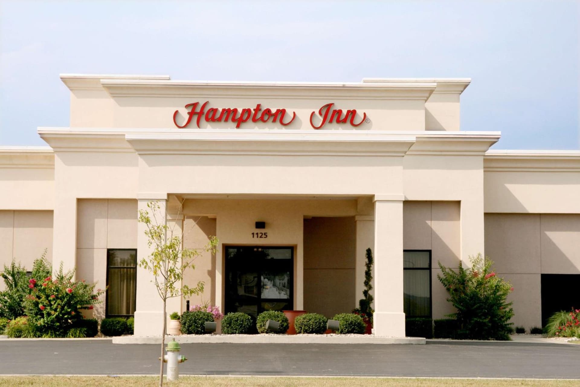 Hampton Inn Lebanon featured exterior or lobby in Lebanon, KY — similar hotel