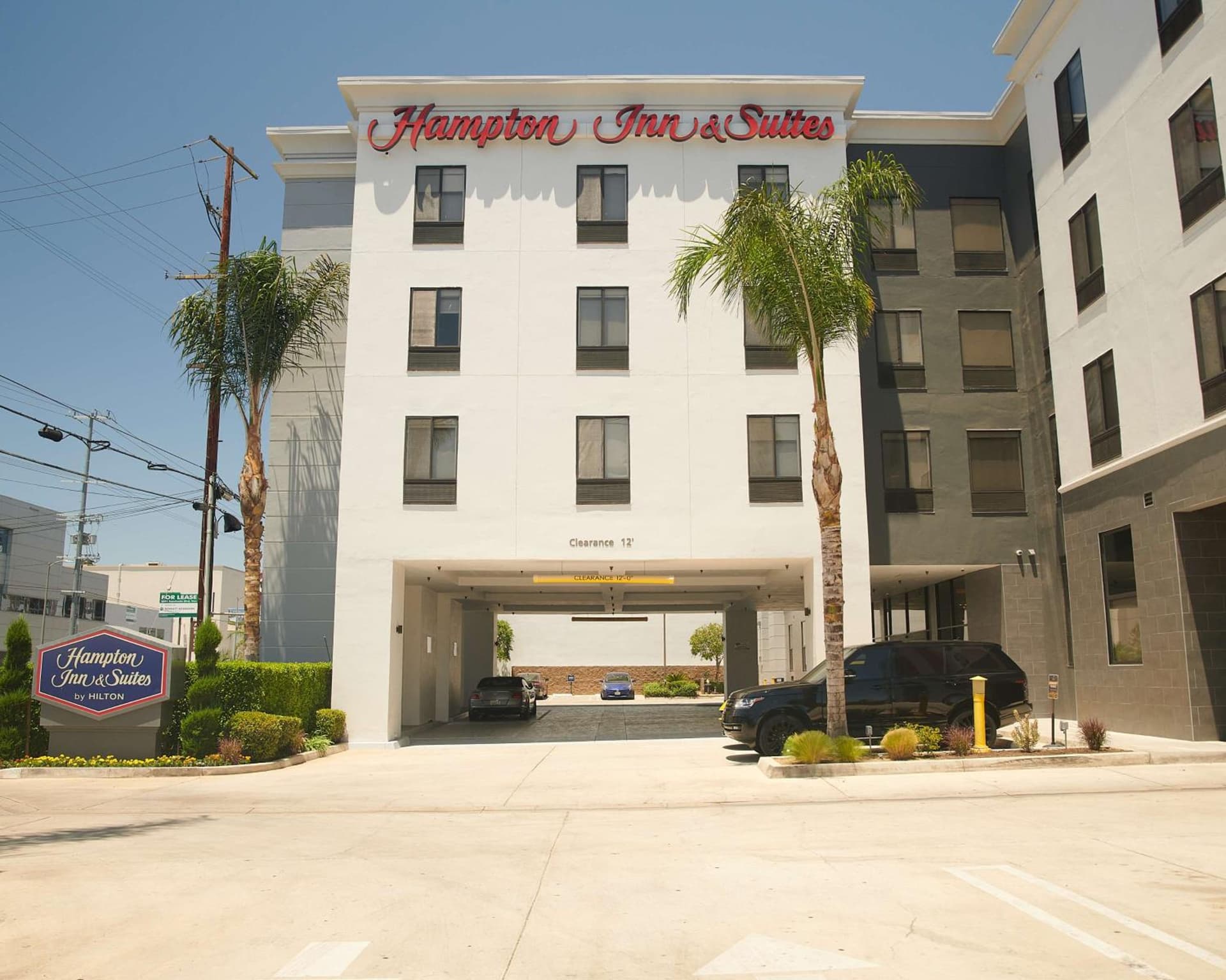 Hampton Inn & Suites Sherman Oaks featured exterior or lobby in Sherman Oaks, CA — similar hotel