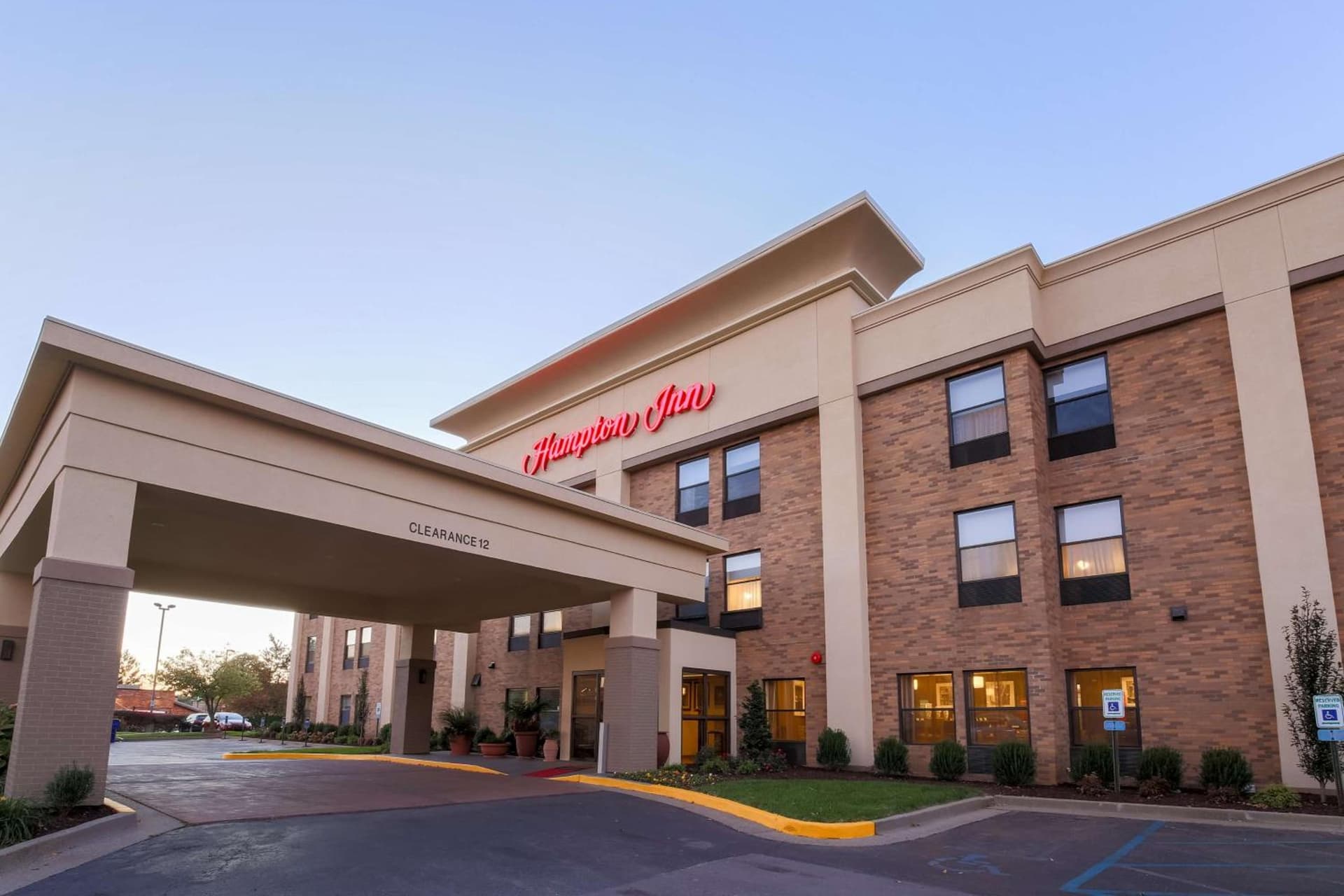 Hampton Inn Lexington South-Keeneland Airport property views in Lexington, KY — gallery photo 3