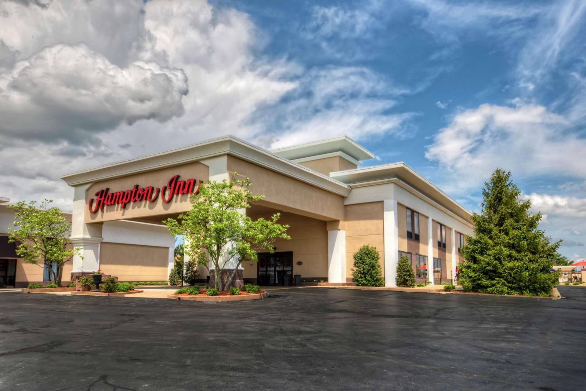 Hampton Inn Winchester KY featured exterior or lobby in Winchester, KY — similar hotel