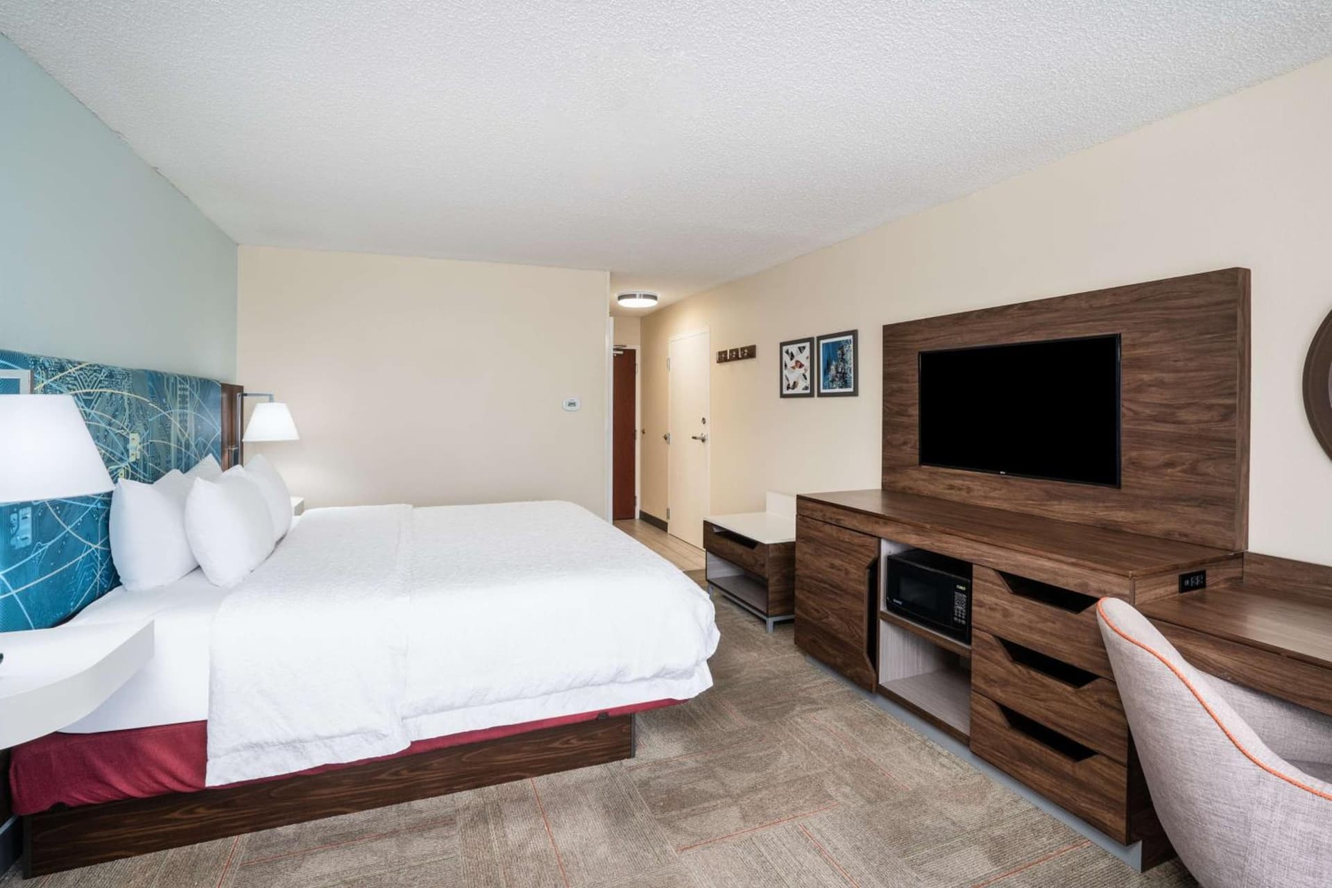 Hampton Inn & Suites West Little Rock interior in Little Rock, AR — gallery photo 2