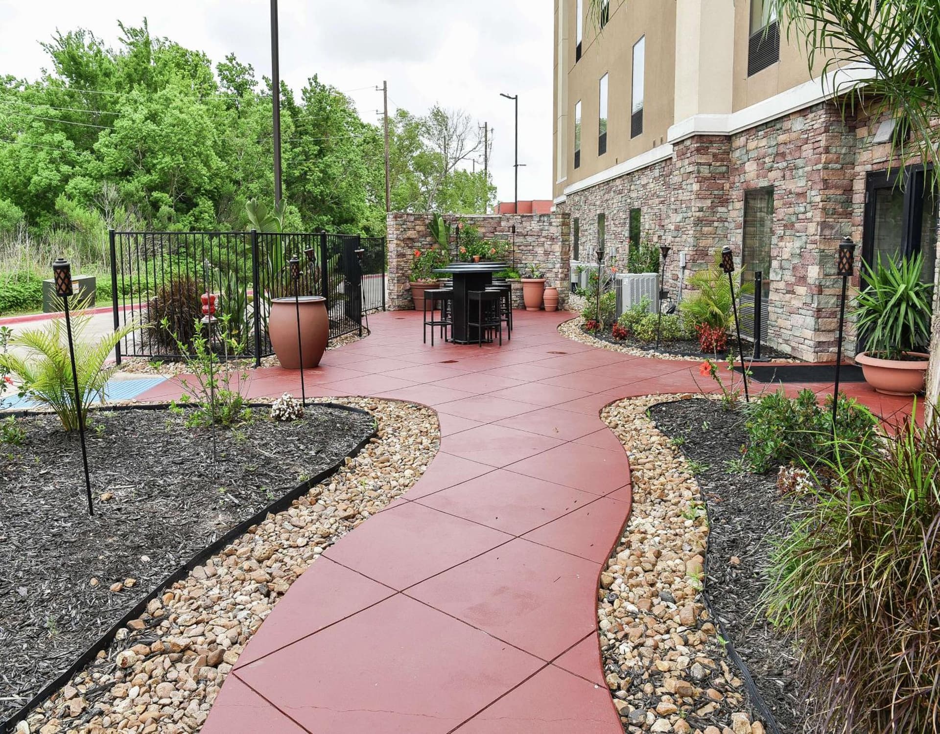 Hampton Inn & Suites Bay City interior in Bay City, TX — gallery photo 2