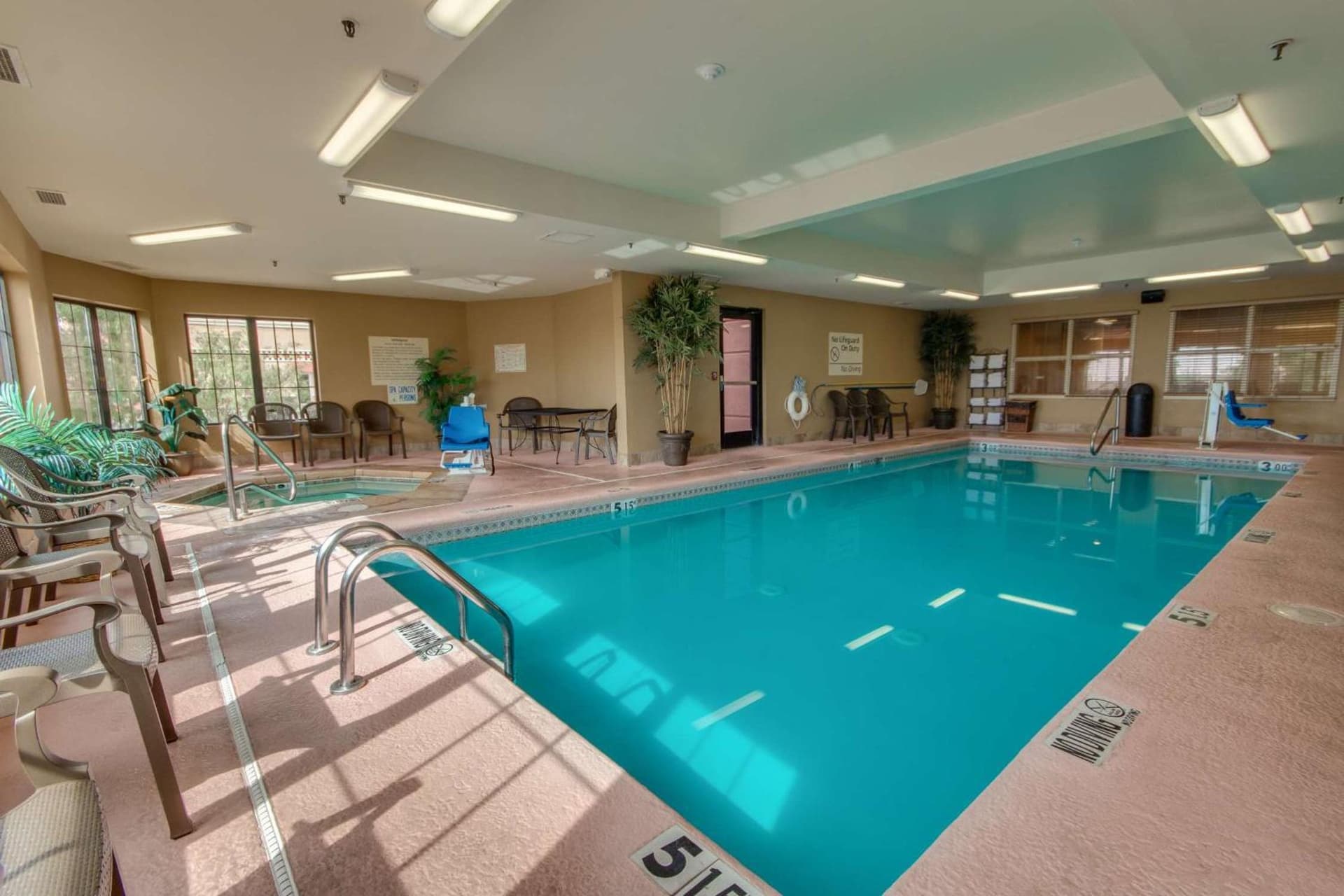Hampton Inn & Suites Las Cruces I-25 gallery photo in Las Cruces, NM — image 9