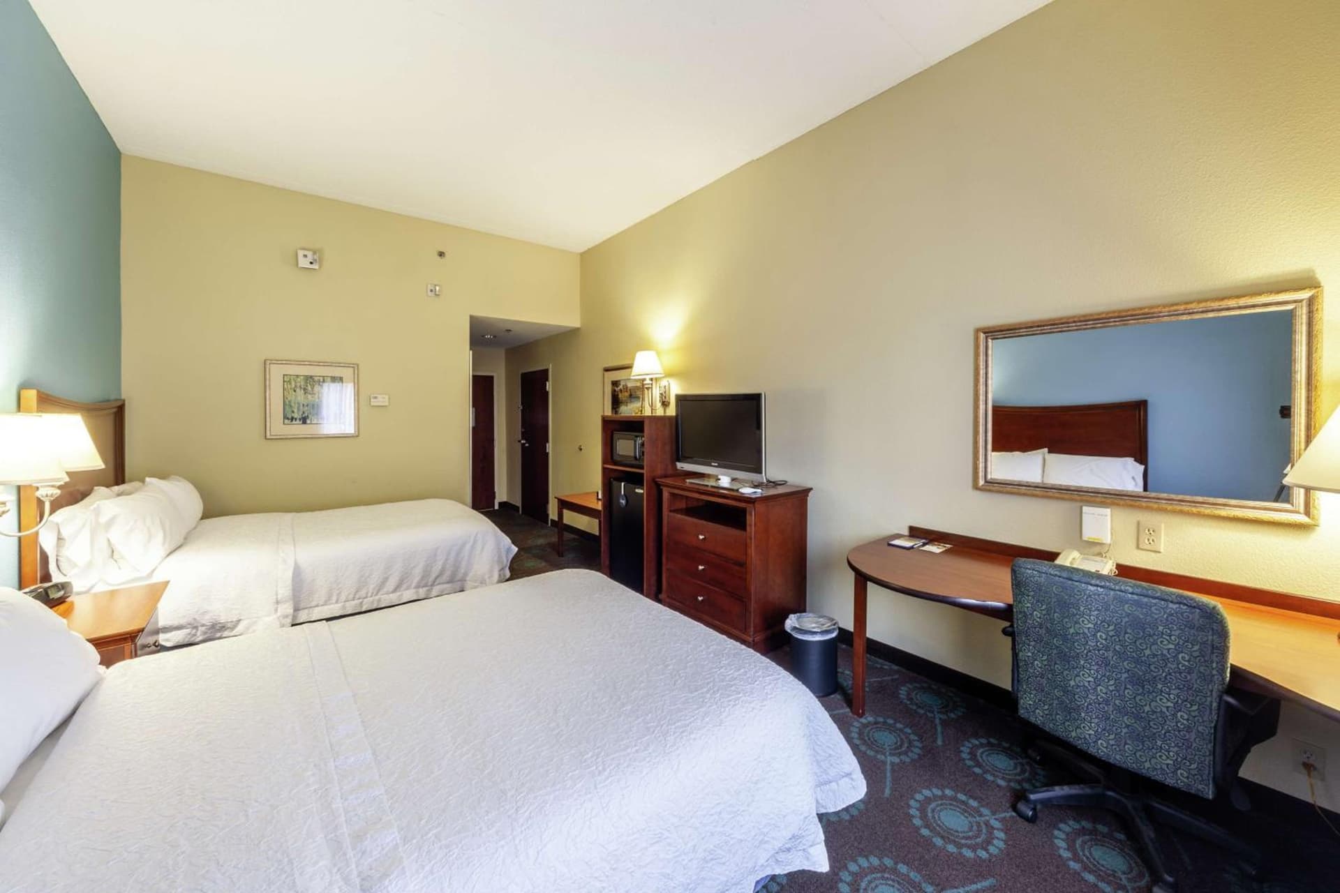 Hampton Inn Inwood gallery photo in Inwood, WV — image 14