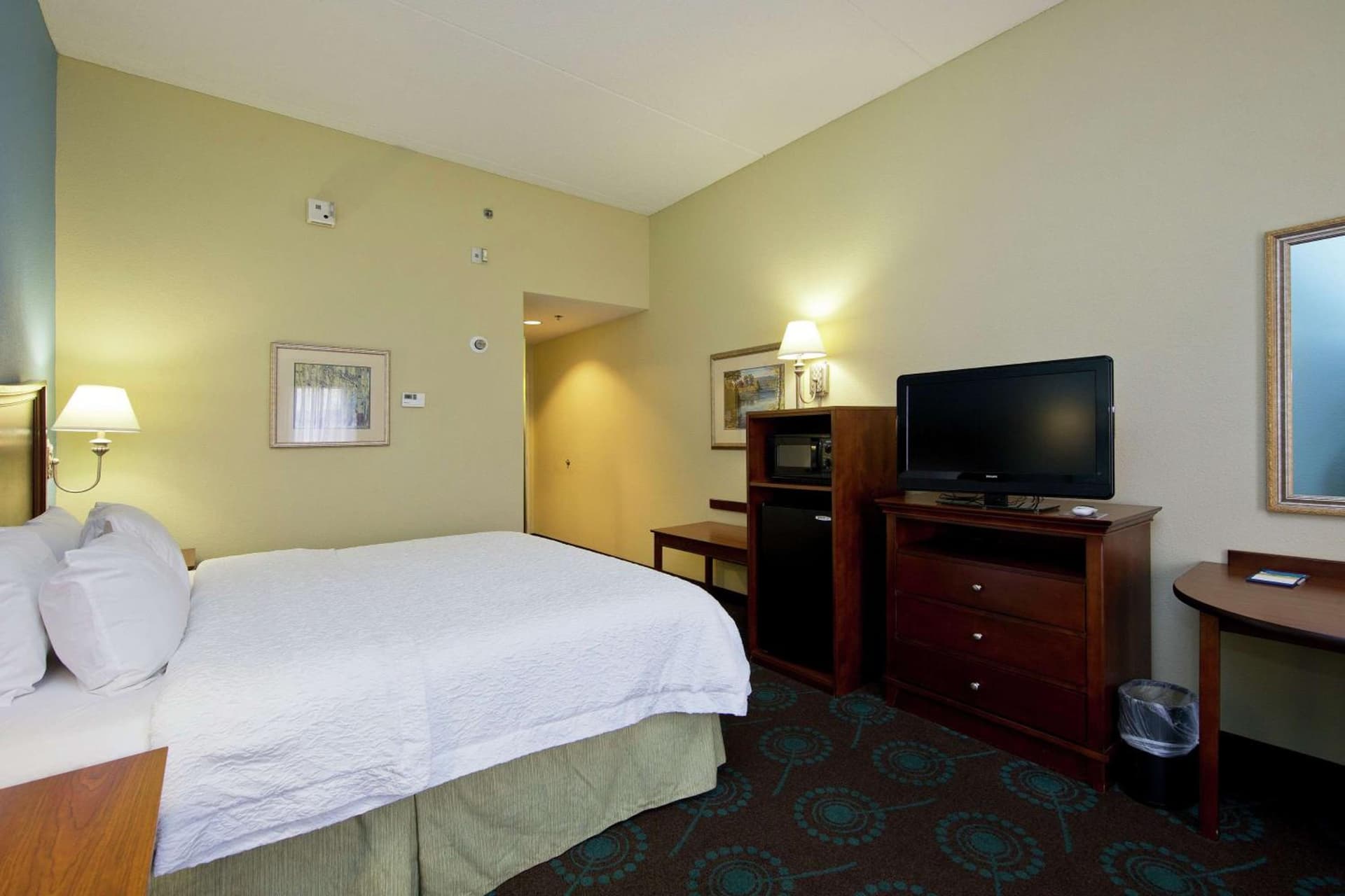 Hampton Inn Inwood gallery photo in Inwood, WV — image 15