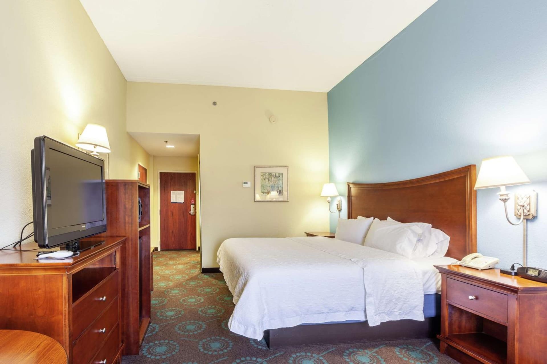 Hampton Inn Inwood property views in Inwood, WV — gallery photo 3