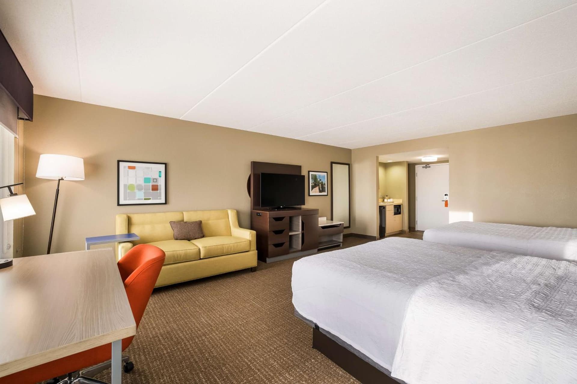 Hampton Inn McHenry gallery photo in McHenry, IL — image 6