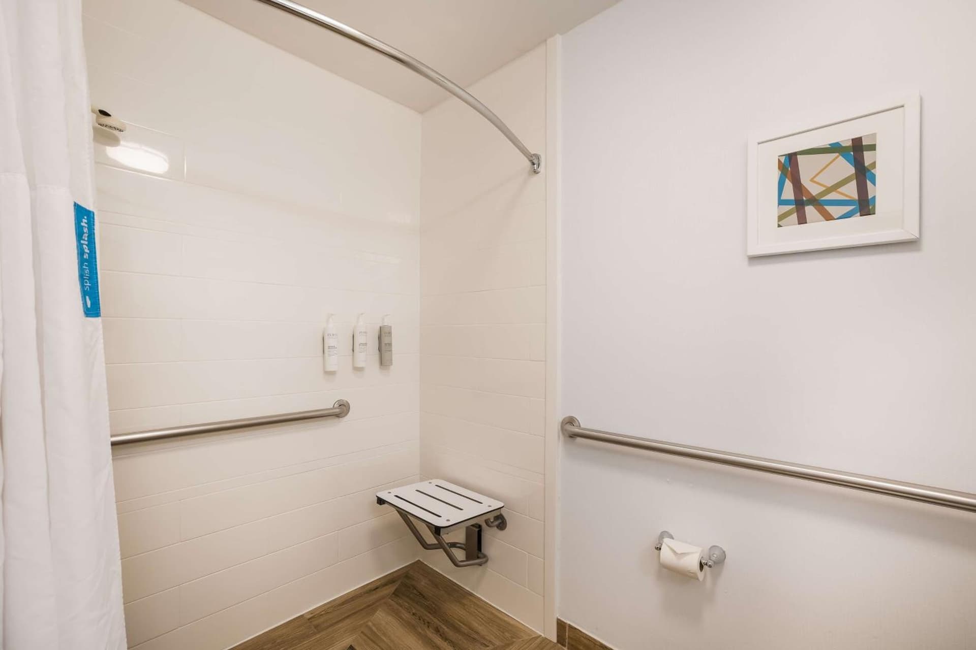 Hampton Inn McHenry gallery photo in McHenry, IL — image 12