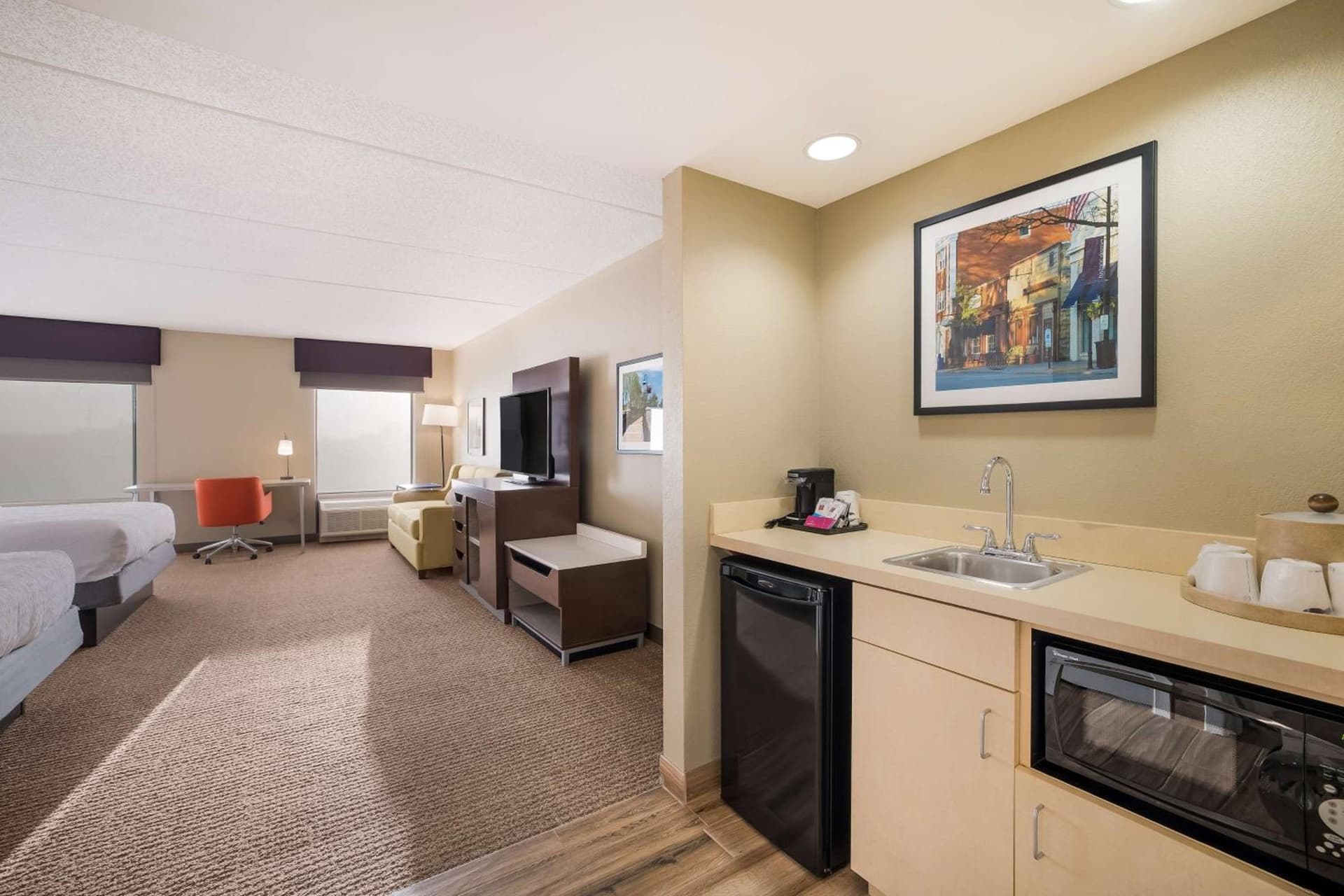 Hampton Inn McHenry gallery photo in McHenry, IL — image 8