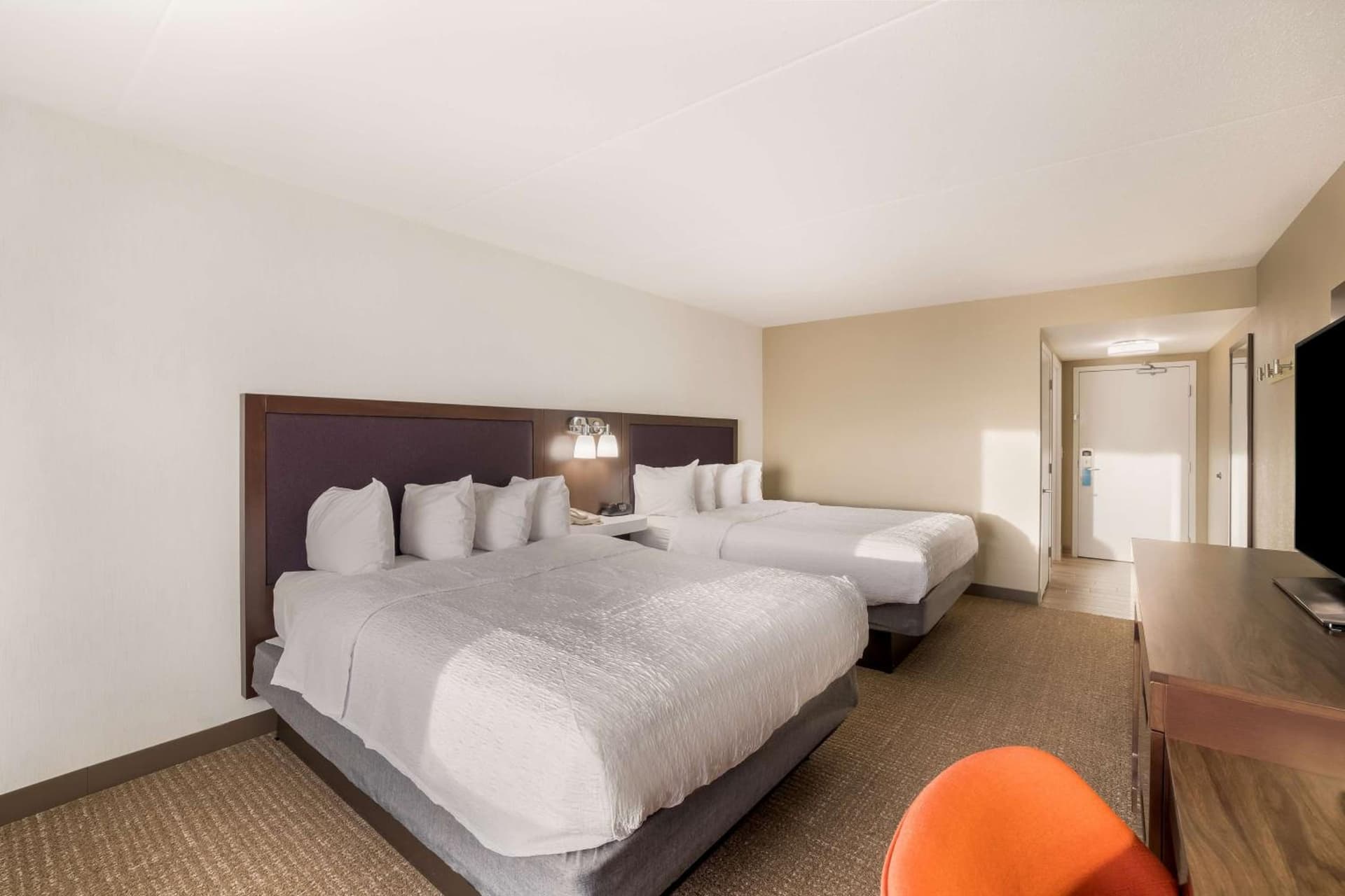 Hampton Inn McHenry gallery photo in McHenry, IL — image 18