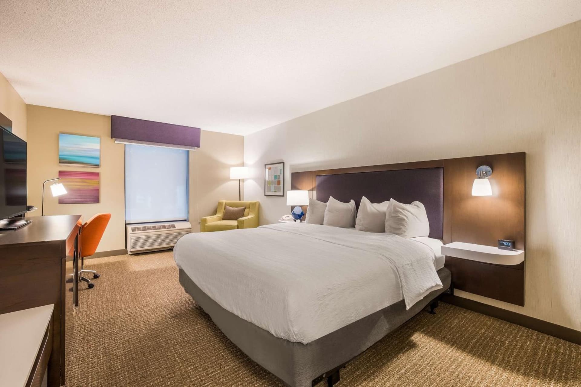 Hampton Inn McHenry gallery photo in McHenry, IL — image 27