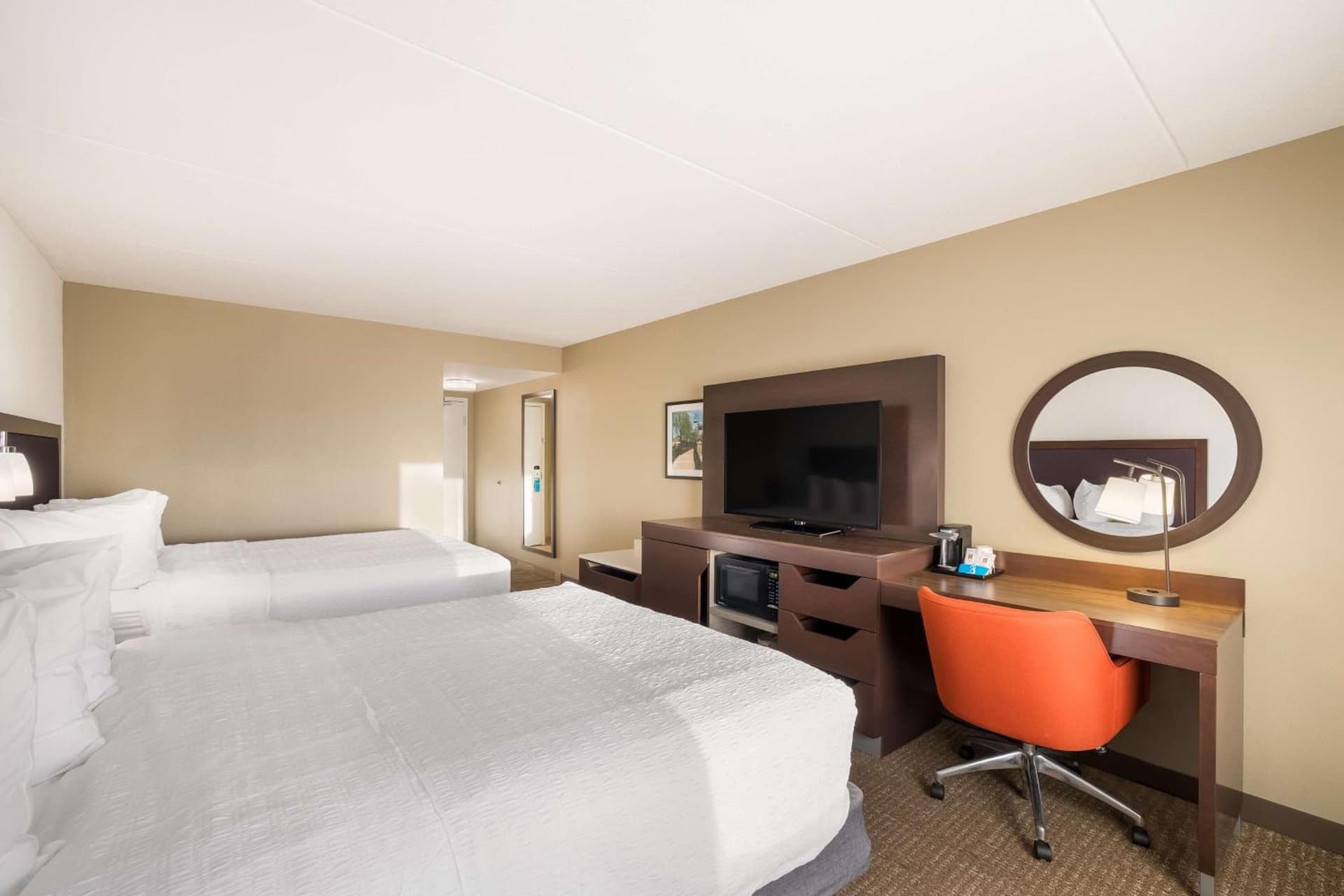 Hampton Inn McHenry gallery photo in McHenry, IL — image 33