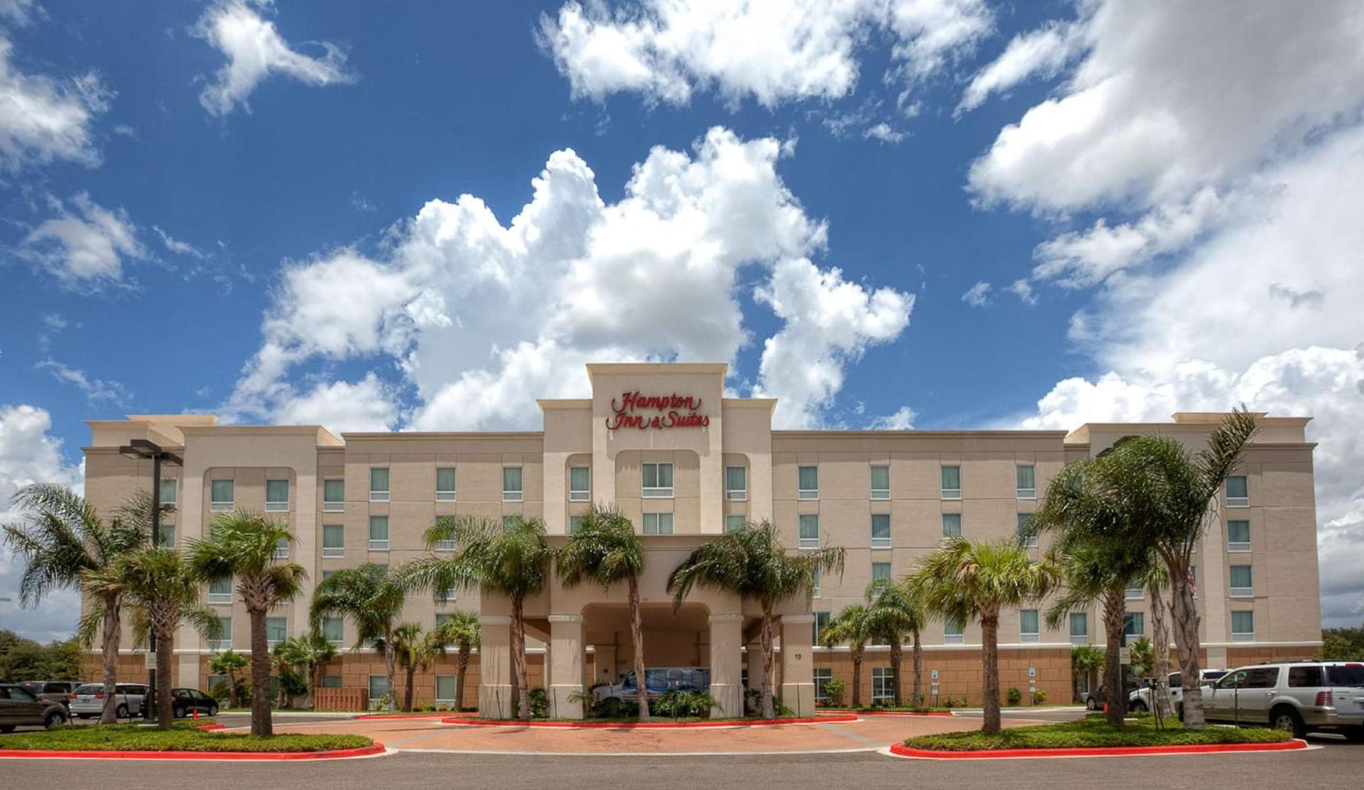 Hampton Inn & Suites McAllen interior in McAllen, TX — gallery photo 2
